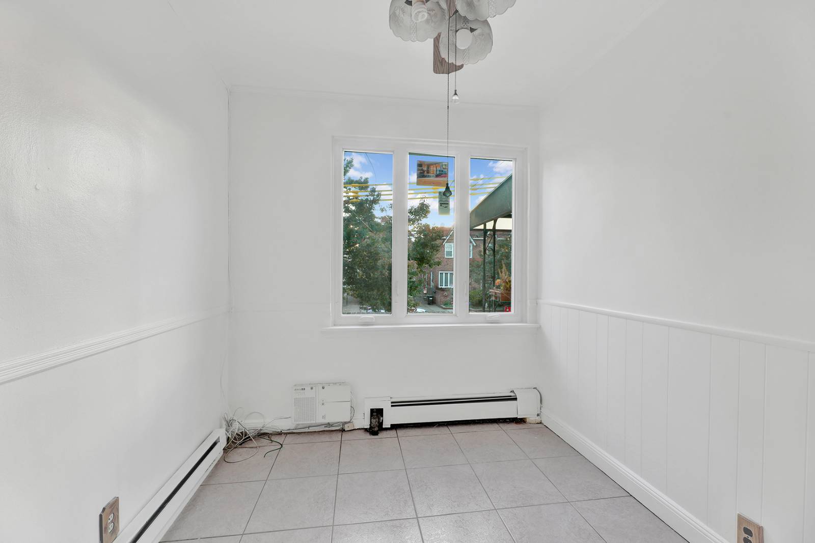 #10 photo, 2065 E 38th St, ブルックリン区 Marine Park , NY 11234