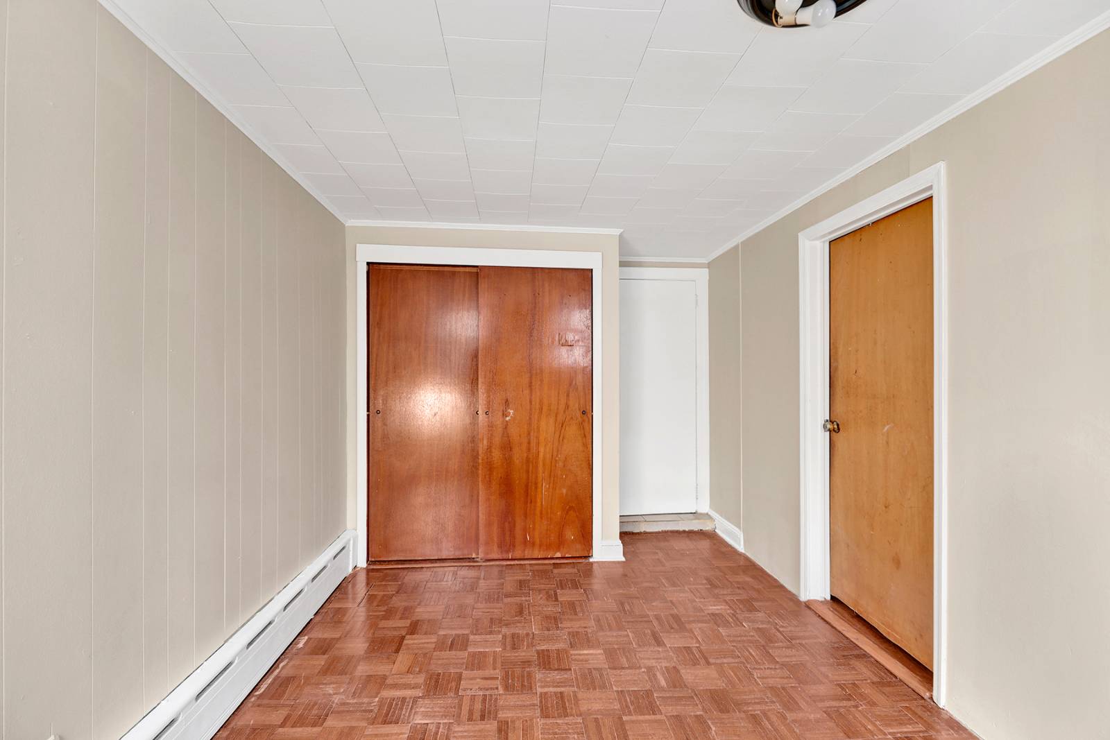 #21 photo, 2065 E 38th St, ブルックリン区 Marine Park , NY 11234