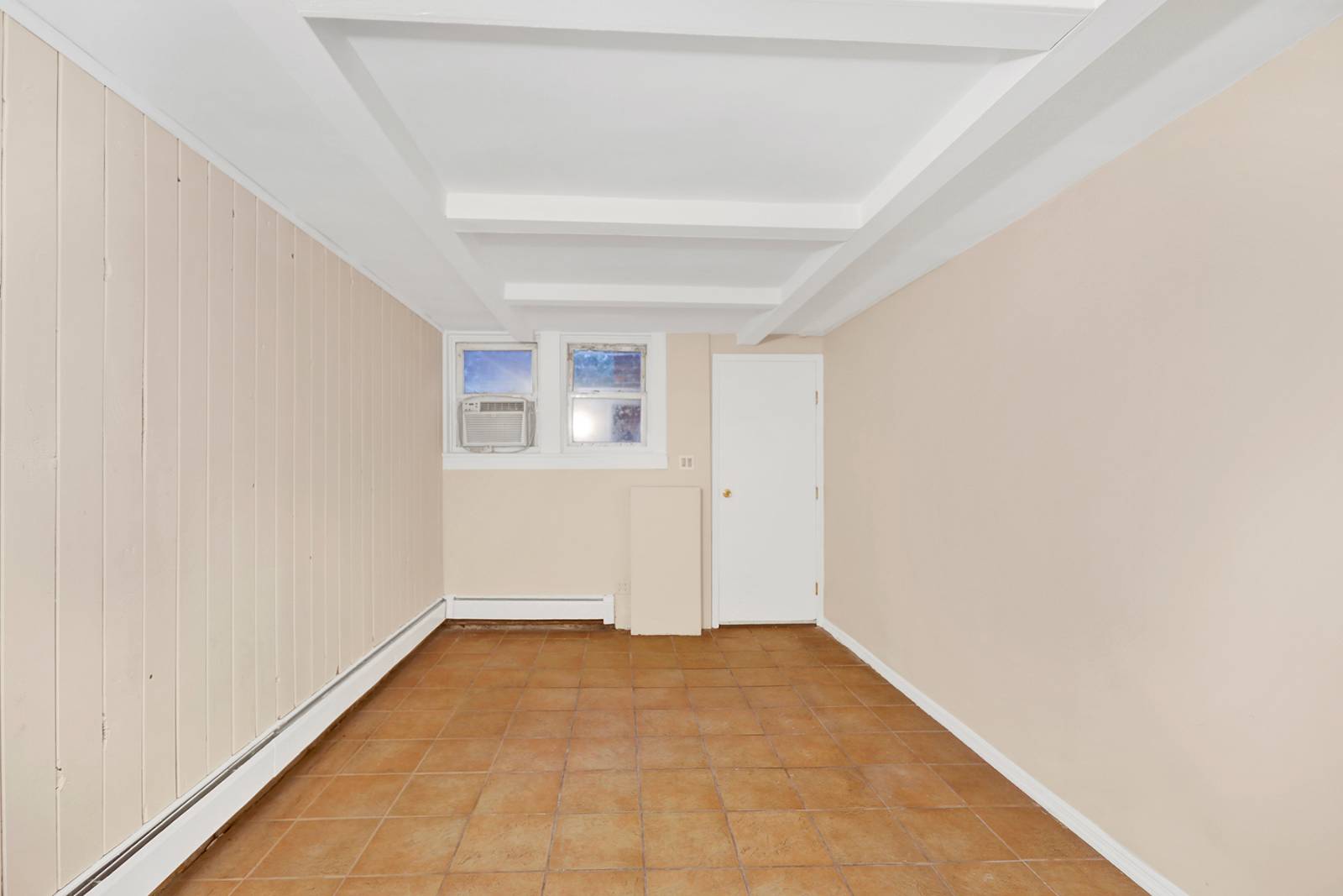 #22 photo, 2065 E 38th St, ブルックリン区 Marine Park , NY 11234