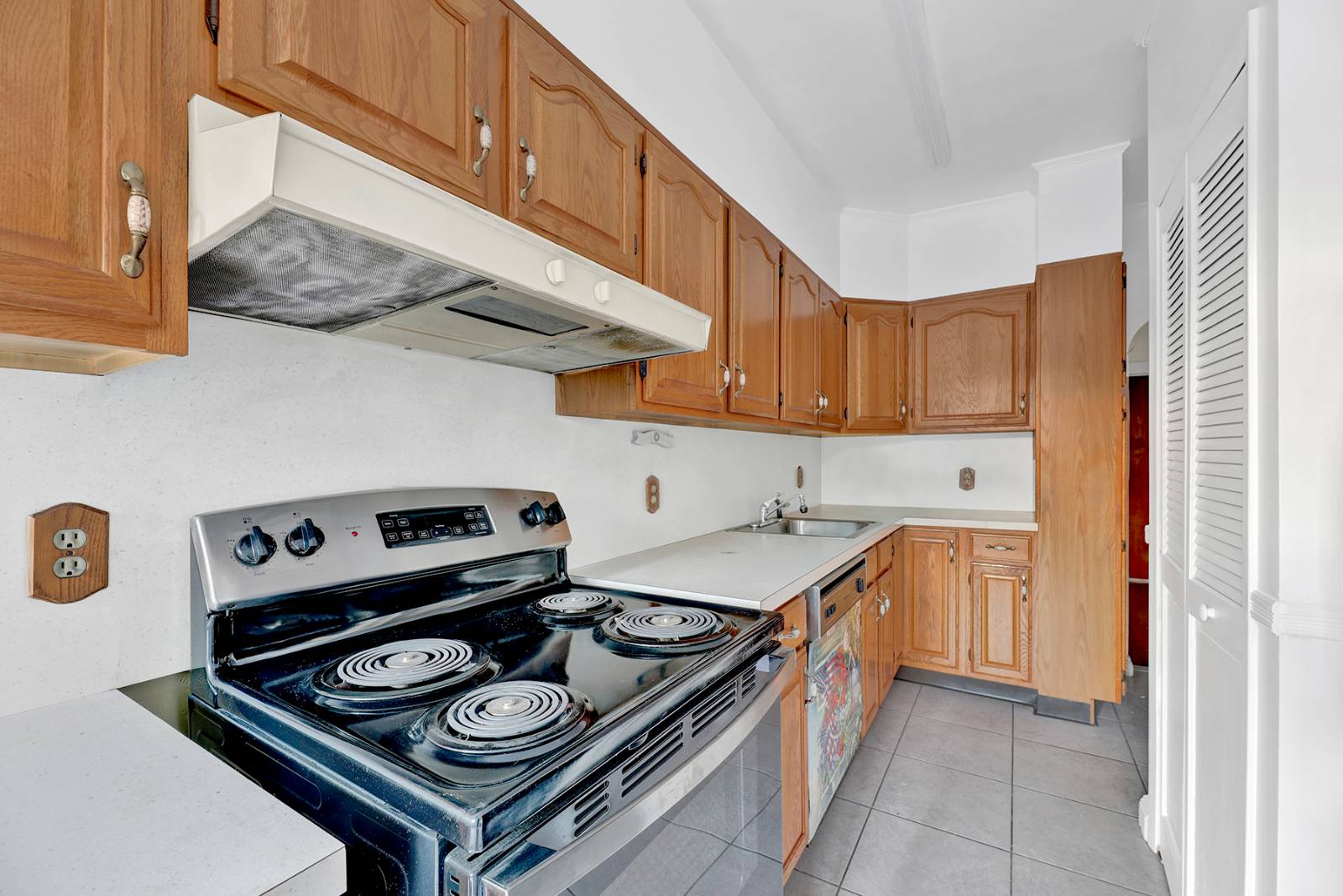 #8 photo, 2065 E 38th St, ブルックリン区 Marine Park , NY 11234