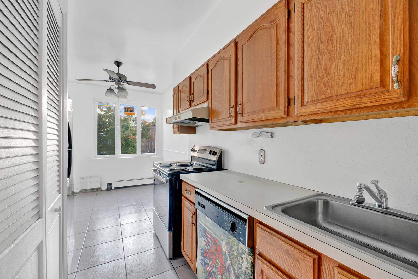 #9 photo, 2065 E 38th St, ブルックリン区 Marine Park , NY 11234