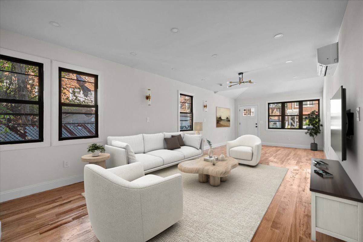 #1 photo, 1130 east 42, ブルックリン区 Flatlands , NY 11210