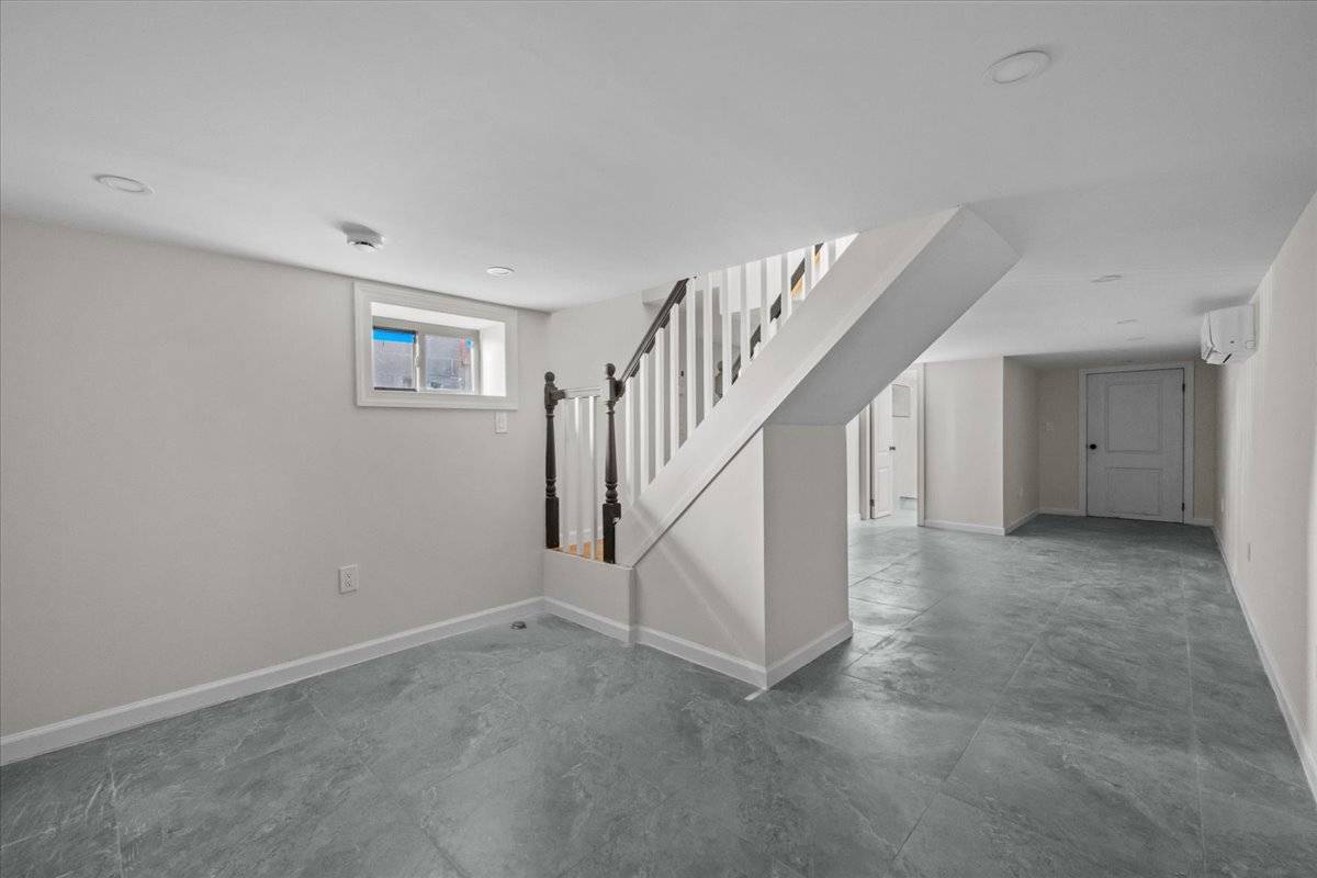 #11 photo, 1130 east 42, ブルックリン区 Flatlands , NY 11210