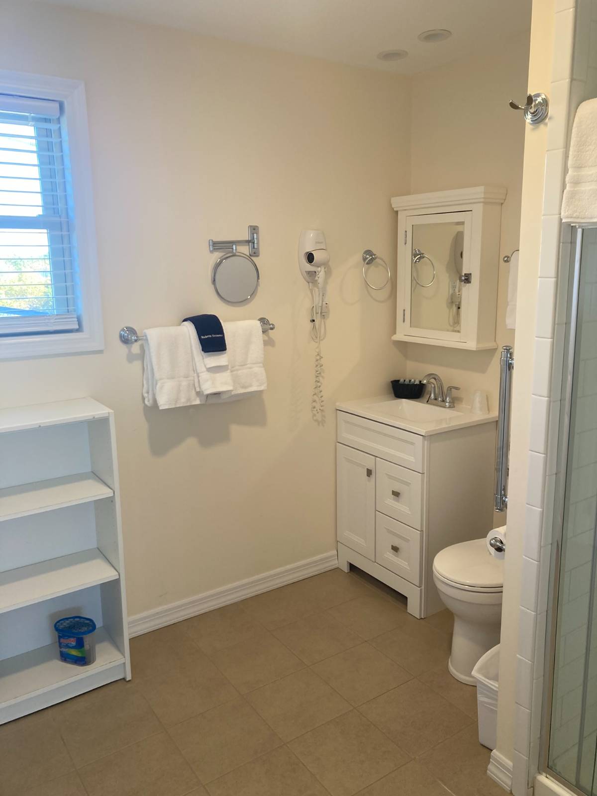 #11 photo, 2136 Montauk Highway, #Suite 202, サフォーク郡 Amagansett , NY 11930