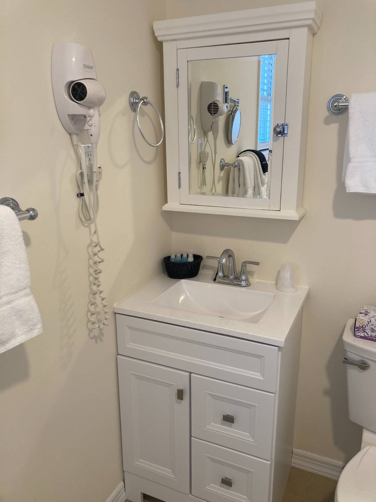 #12 photo, 2136 Montauk Highway, #Suite 202, サフォーク郡 Amagansett , NY 11930