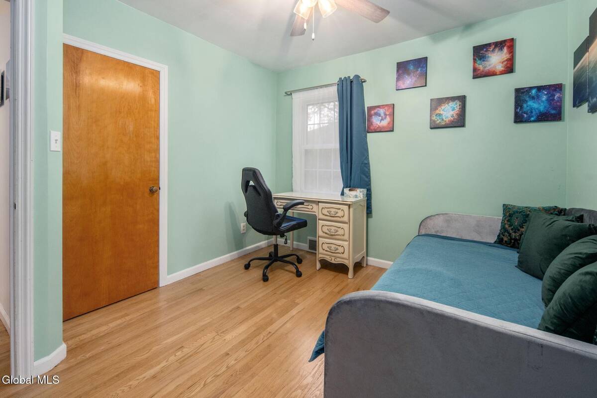 #24 photo, 1356 Lexington Avenue, Schenectady , NY 12309