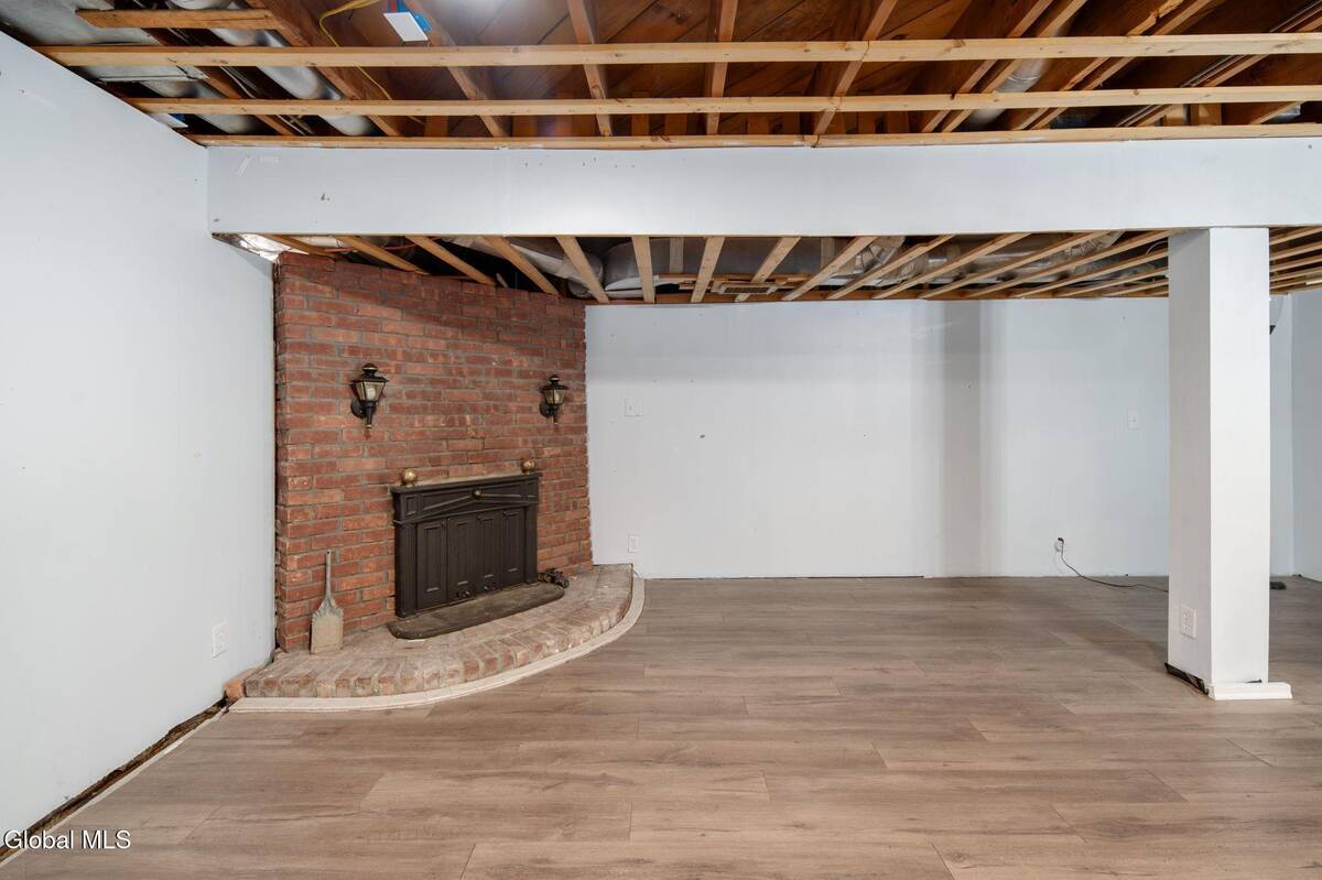 #33 photo, 1356 Lexington Avenue, Schenectady , NY 12309