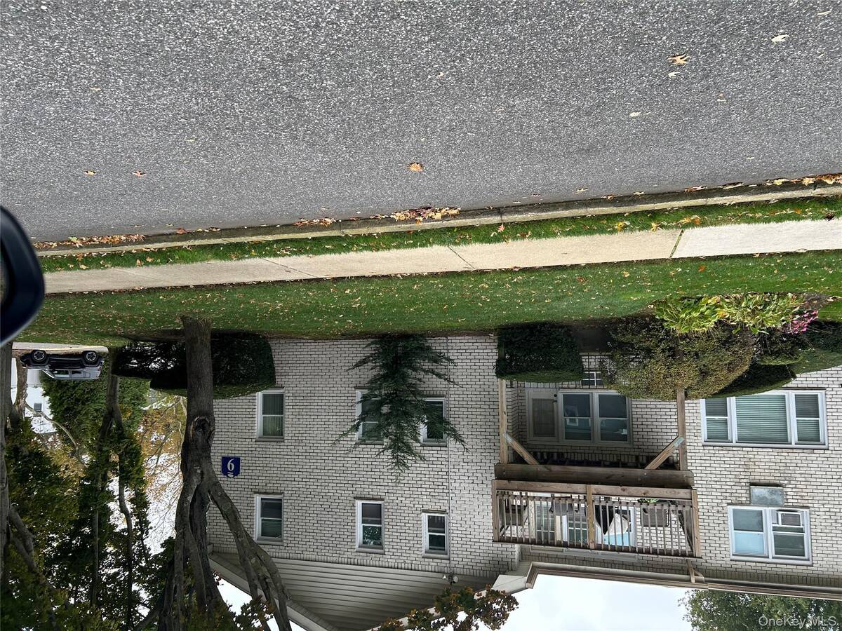 #2 photo, 21 Arch Lane, #1A, サフォーク郡 Islip , NY 11751