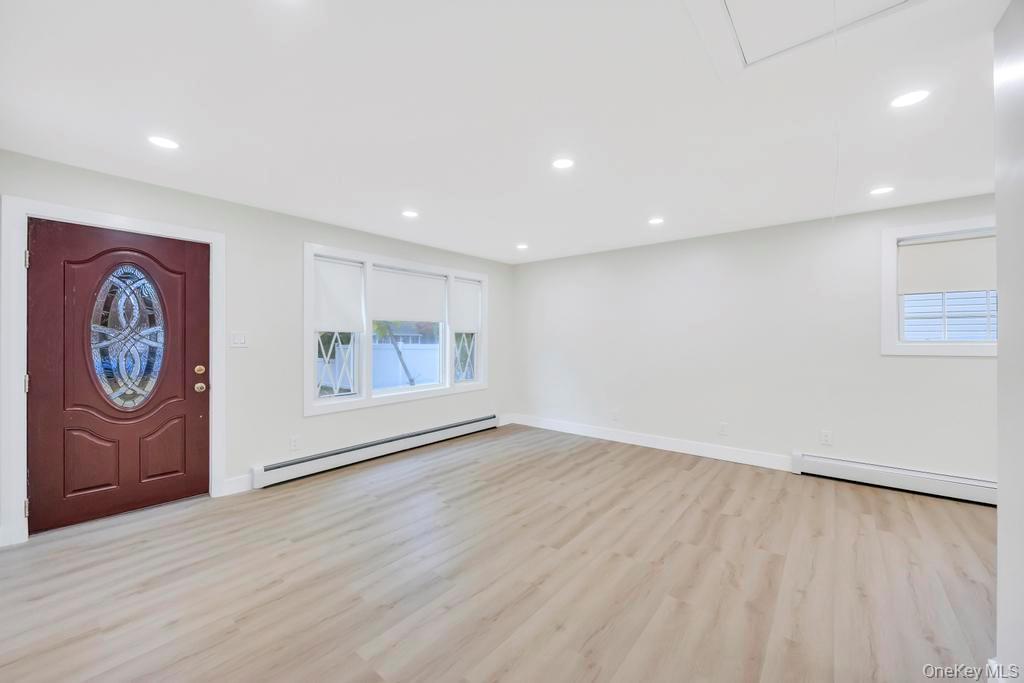 #11 photo, 34 Ormond Avenue, Selden , NY 11784