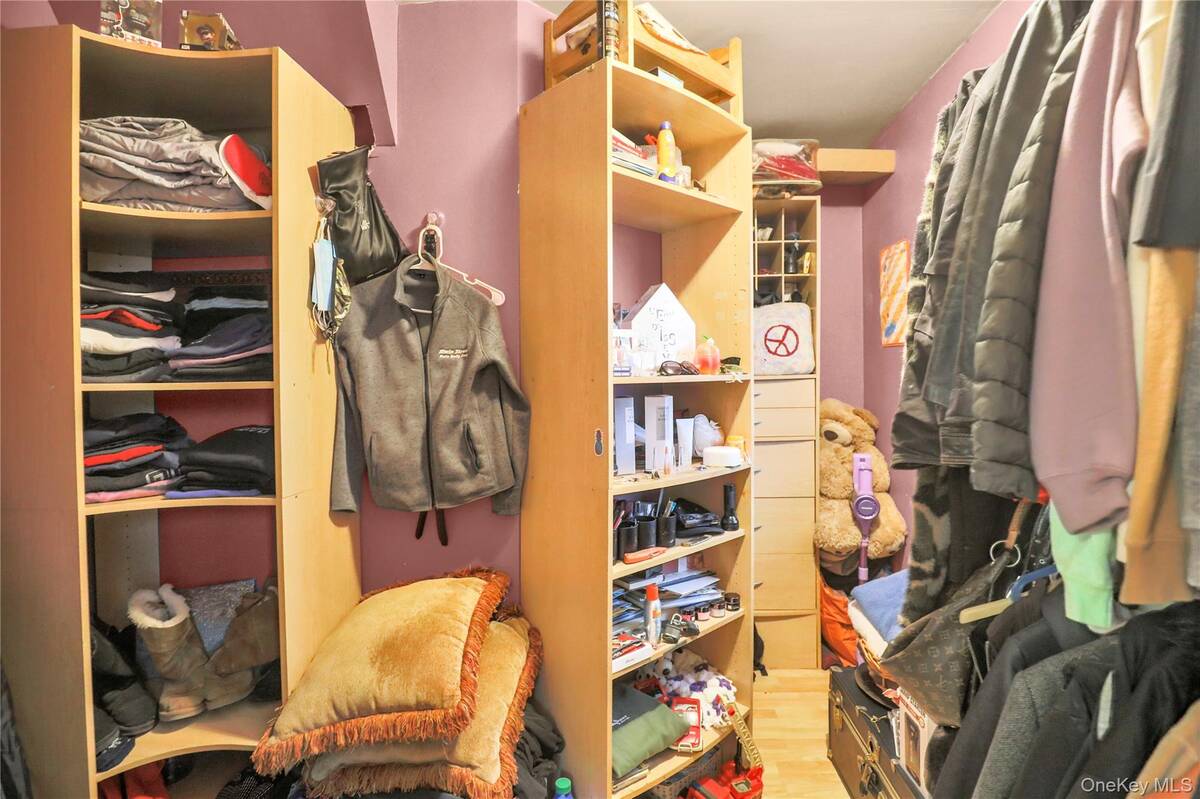 #11 photo, 1763 E Berkshire Road, Merrick , NY 11566