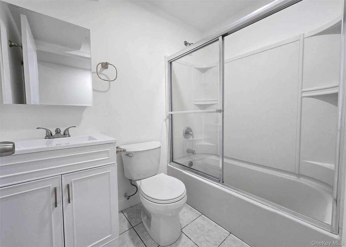 #18 photo, 55 Hickory Road, Rocky Point , NY 11778