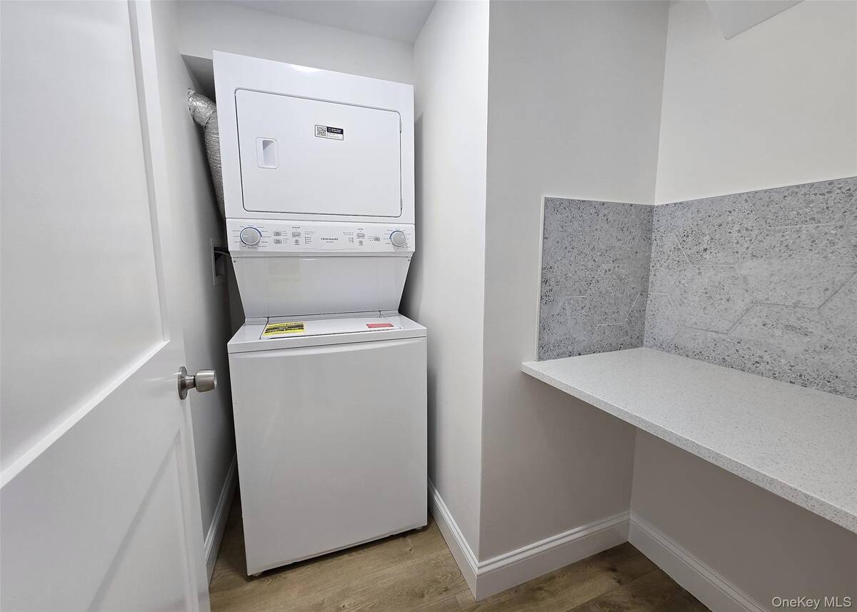 #19 photo, 55 Hickory Road, Rocky Point , NY 11778