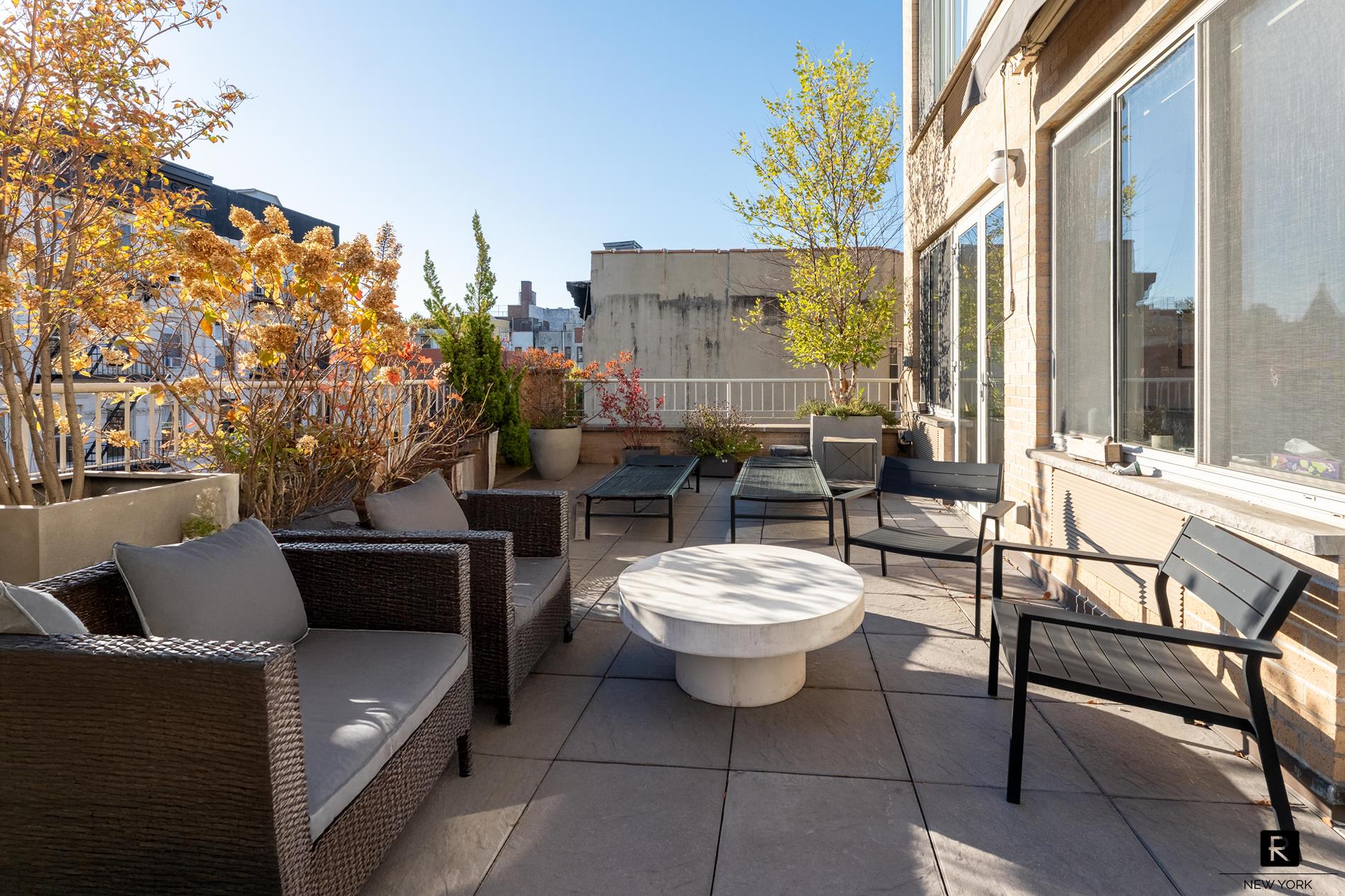 #6 photo, 525 E 11th Street, マンハッタン E. Greenwich Village , NY 10009