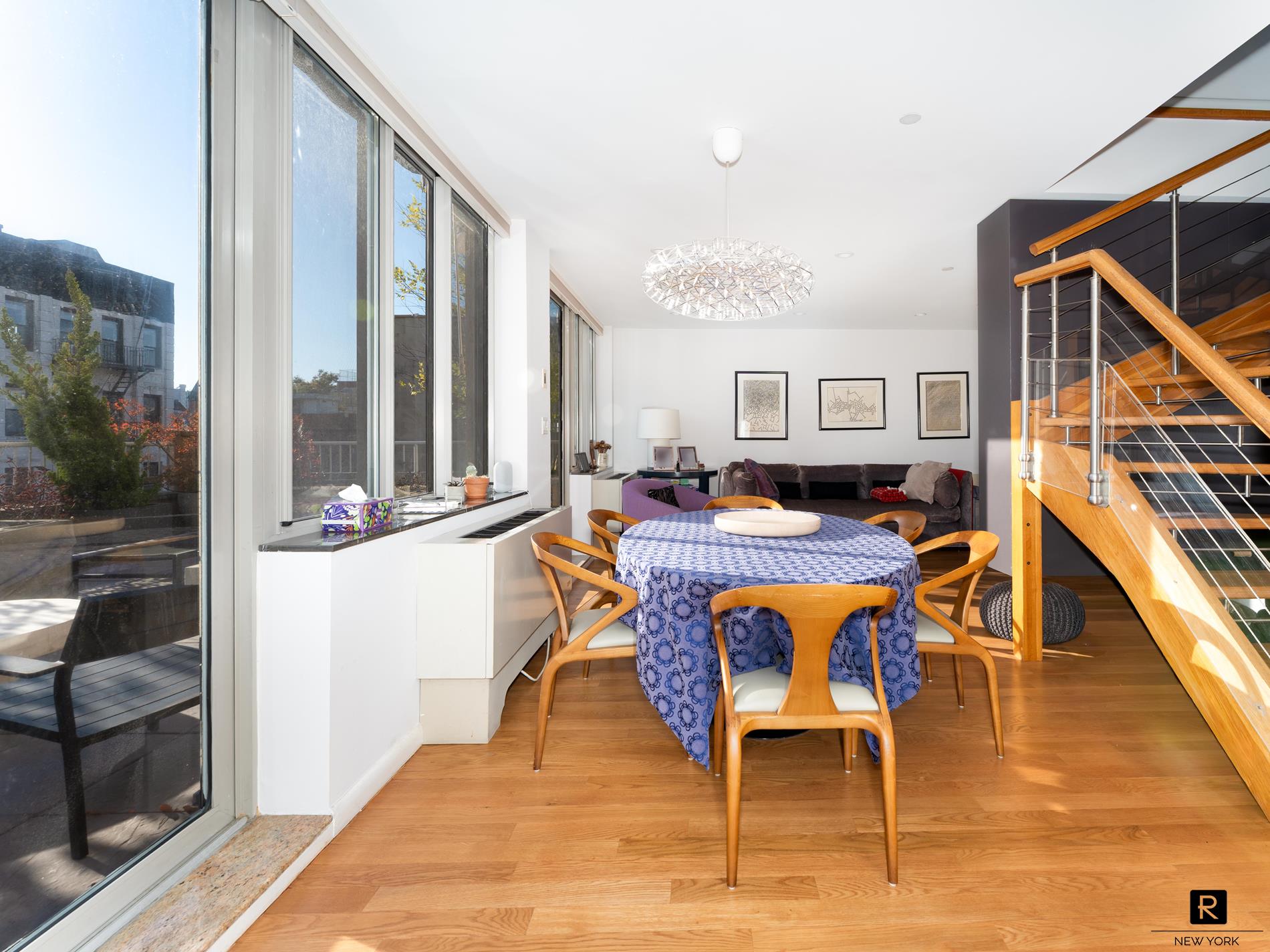 #9 photo, 525 E 11th Street, マンハッタン E. Greenwich Village , NY 10009