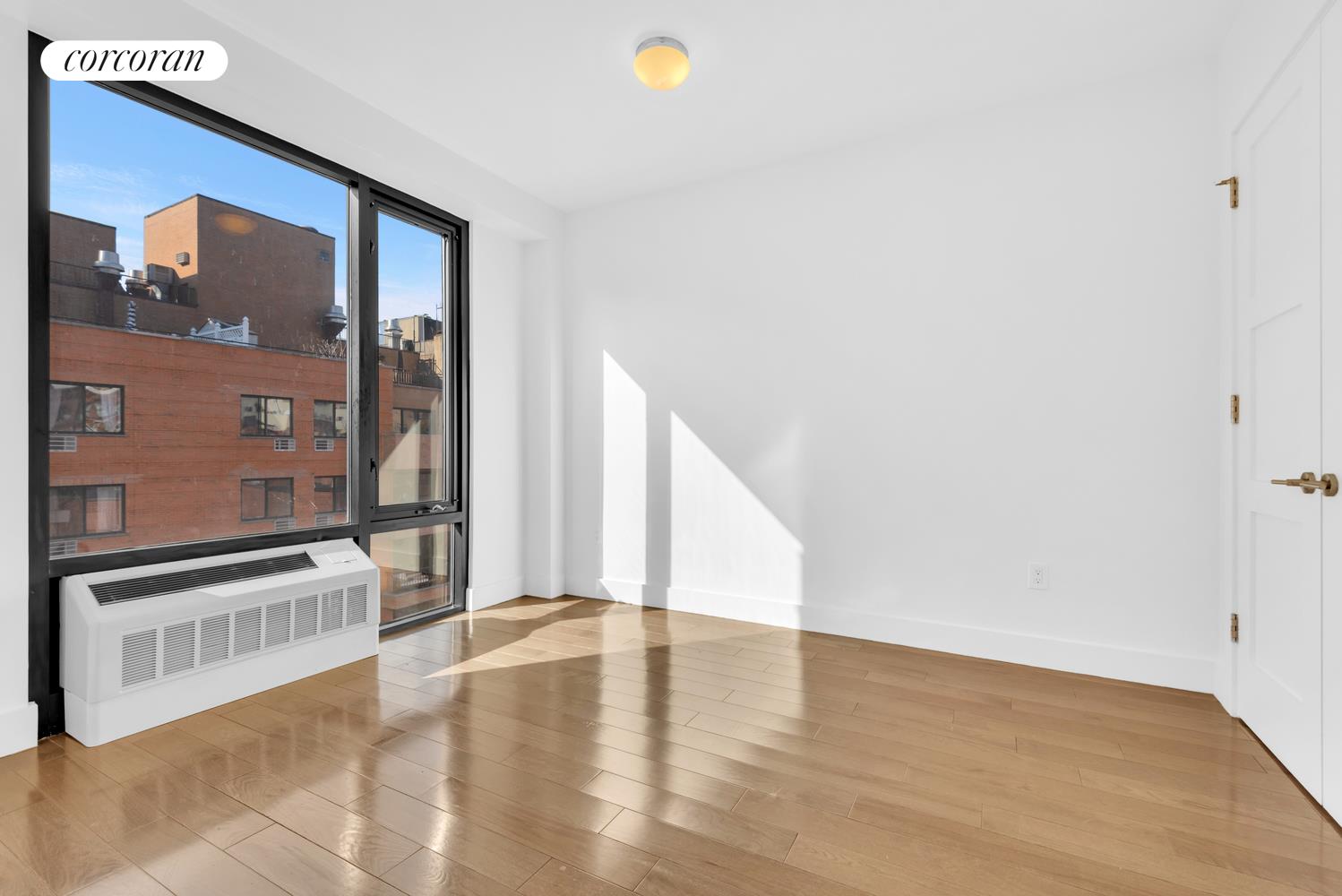 #6 photo, New York City, マンハッタン East Village , NY 10009