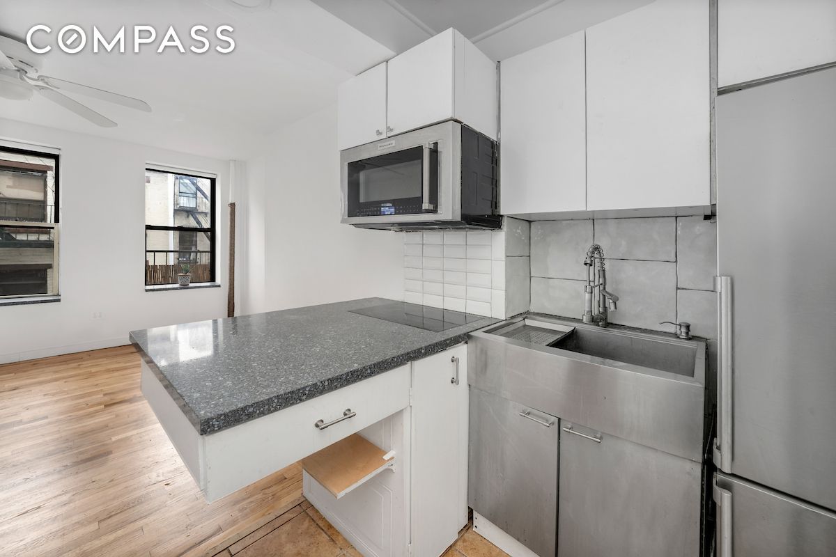 #4 photo, 170 Norfolk Street, マンハッタン Lower East Side , NY 10002