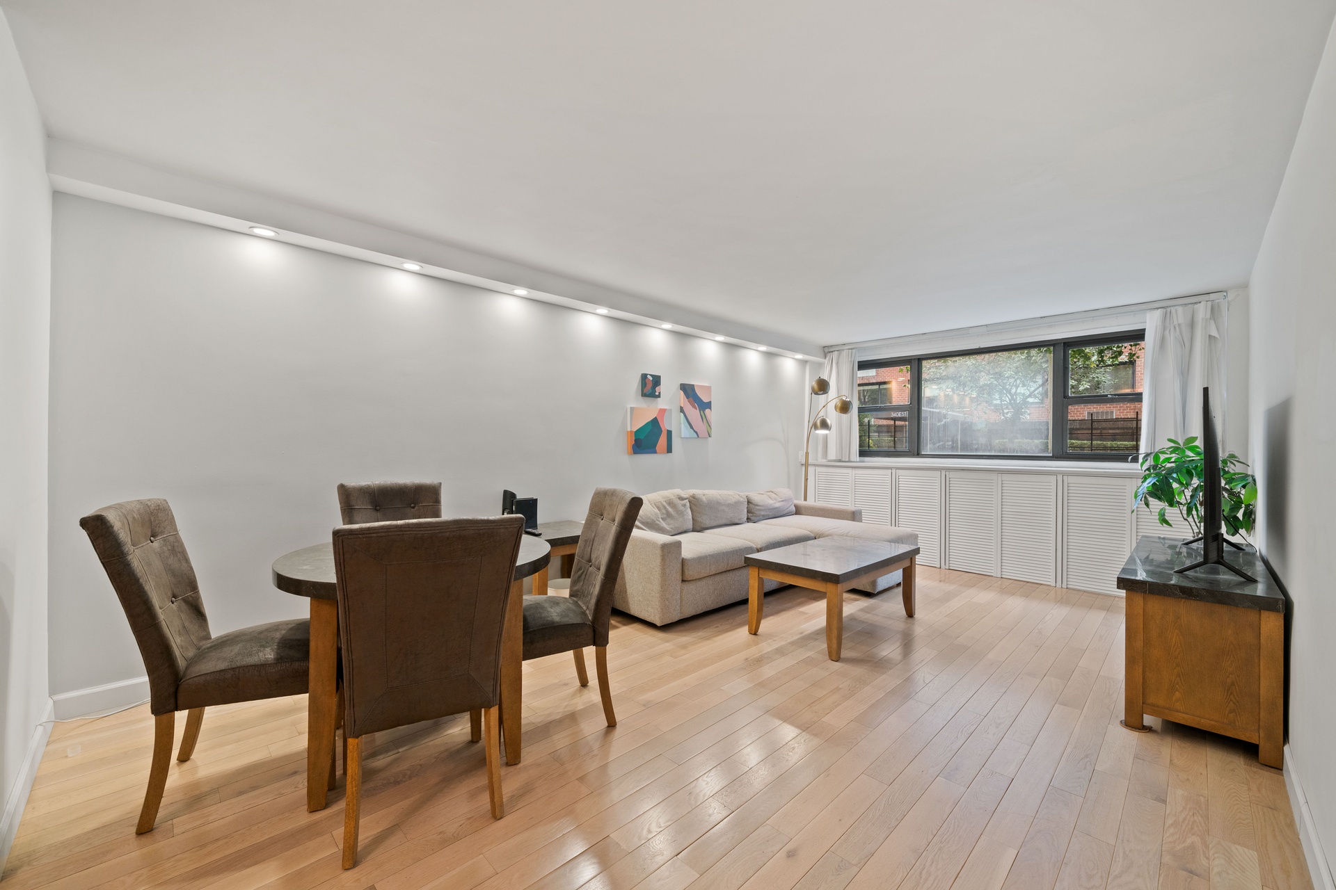 #6 photo, 335 E 51st Street, マンハッタン Turtle Bay , NY 10022