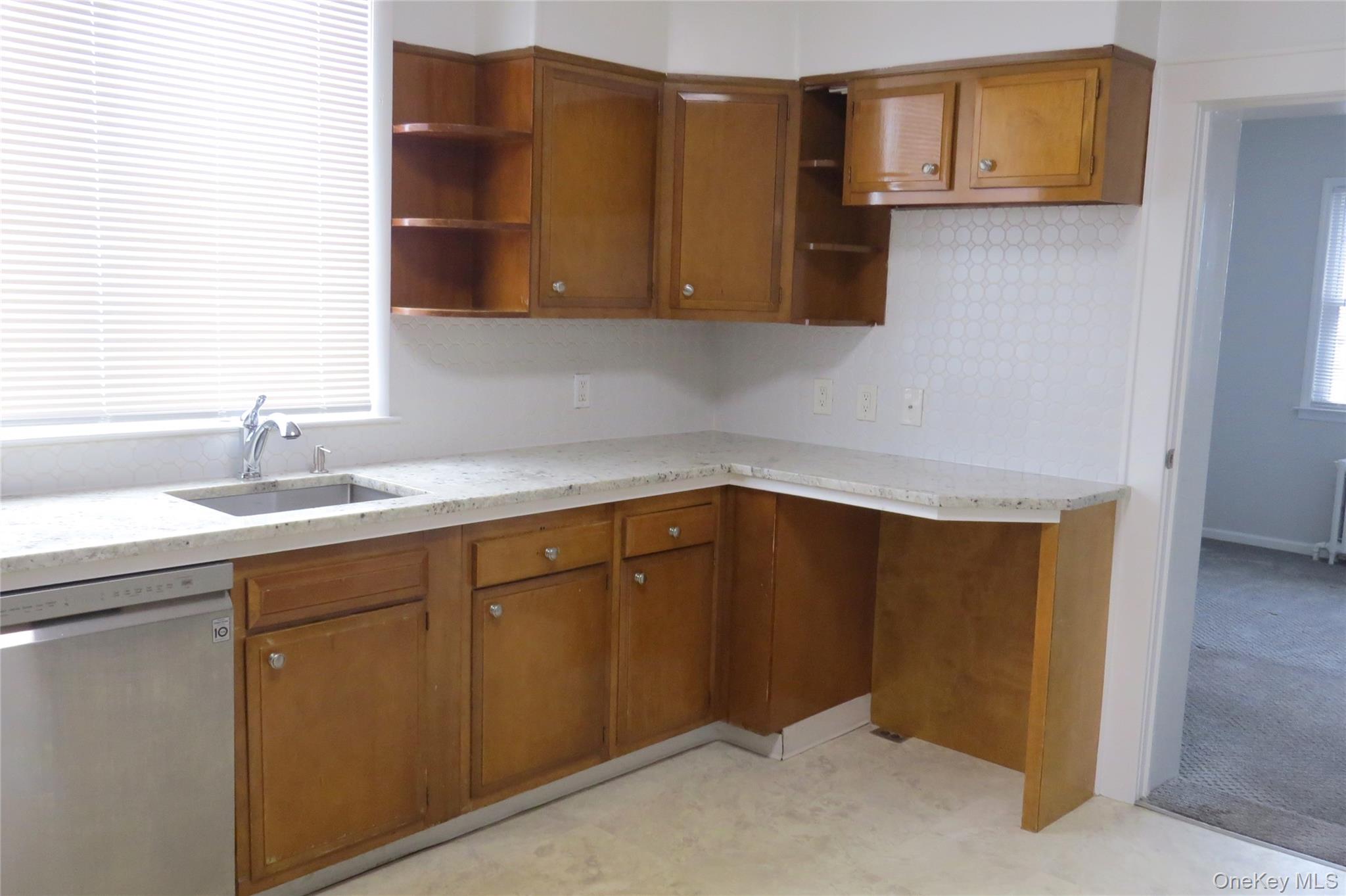 #4 photo, 86 Prospect St, Port Chester , NY 10573