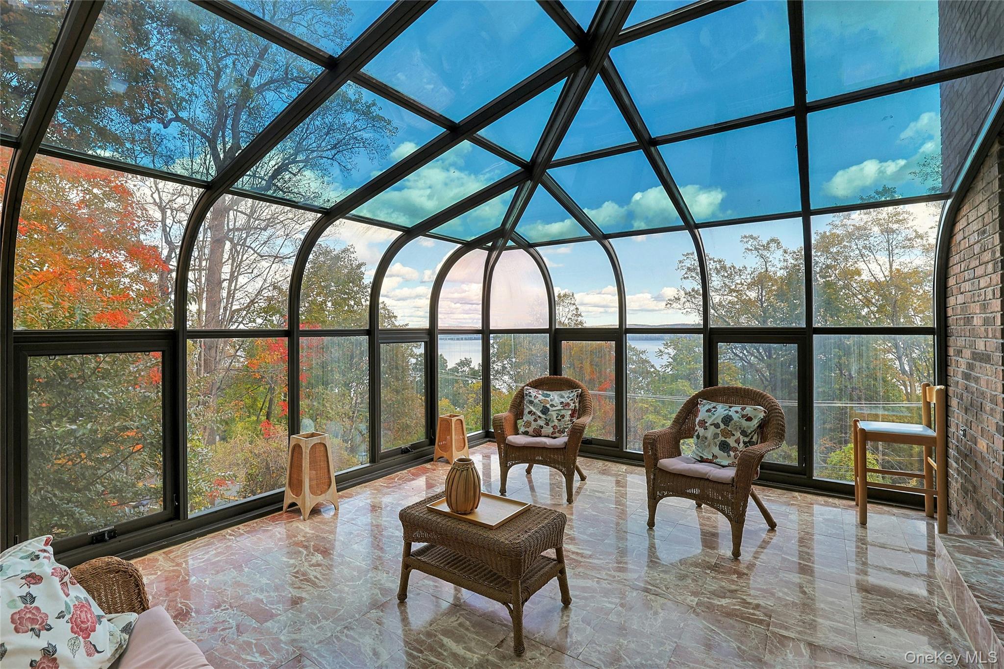 #8 photo, 908 Route 9W, Nyack , NY 10960