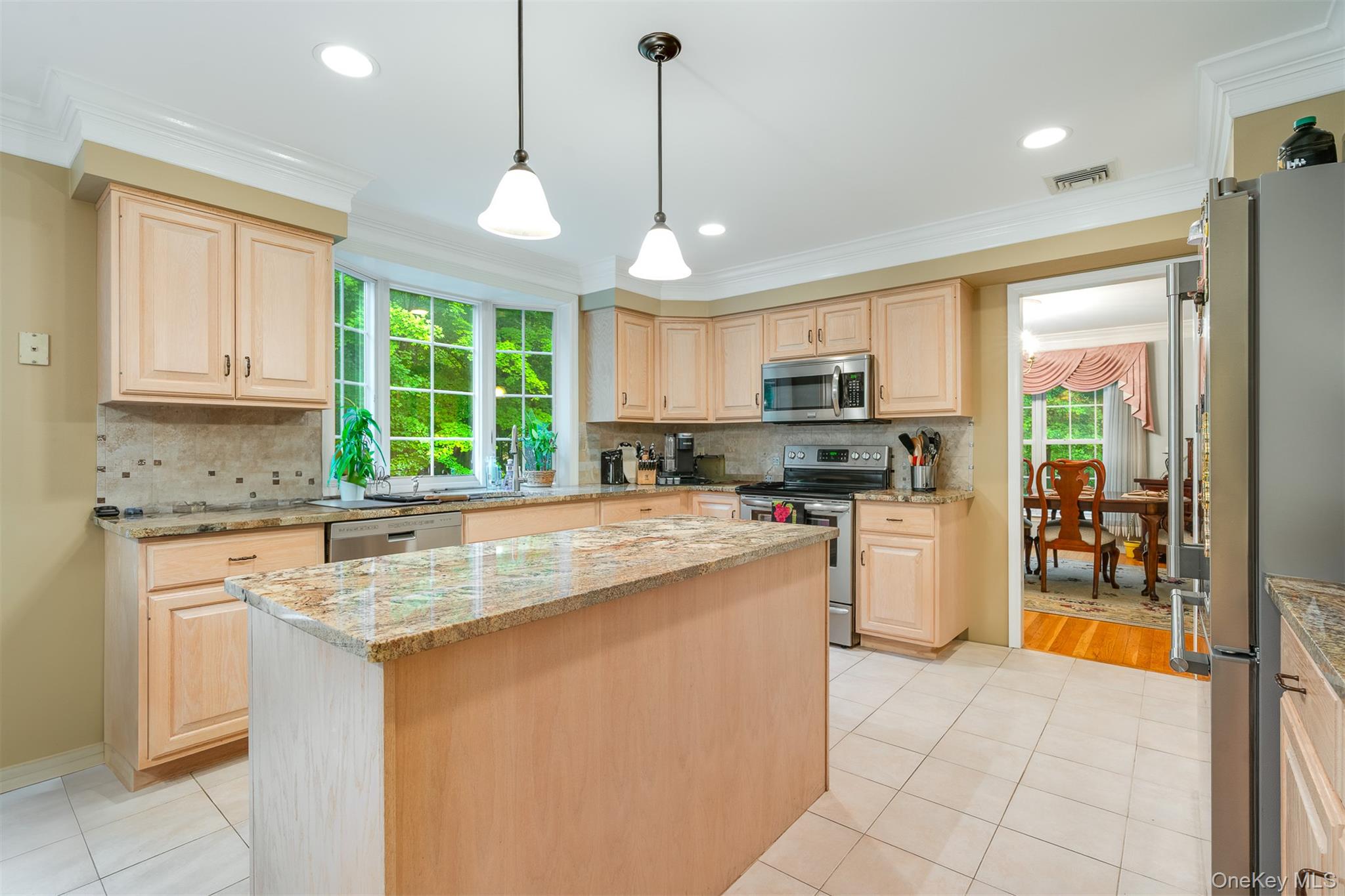 #12 photo, 76 Warren Street, Somers , NY 10589