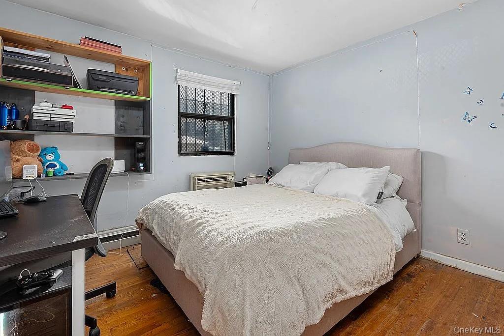 #10 photo, 844 Leland Avenue, ブロンクス区 Bronx , NY 10473