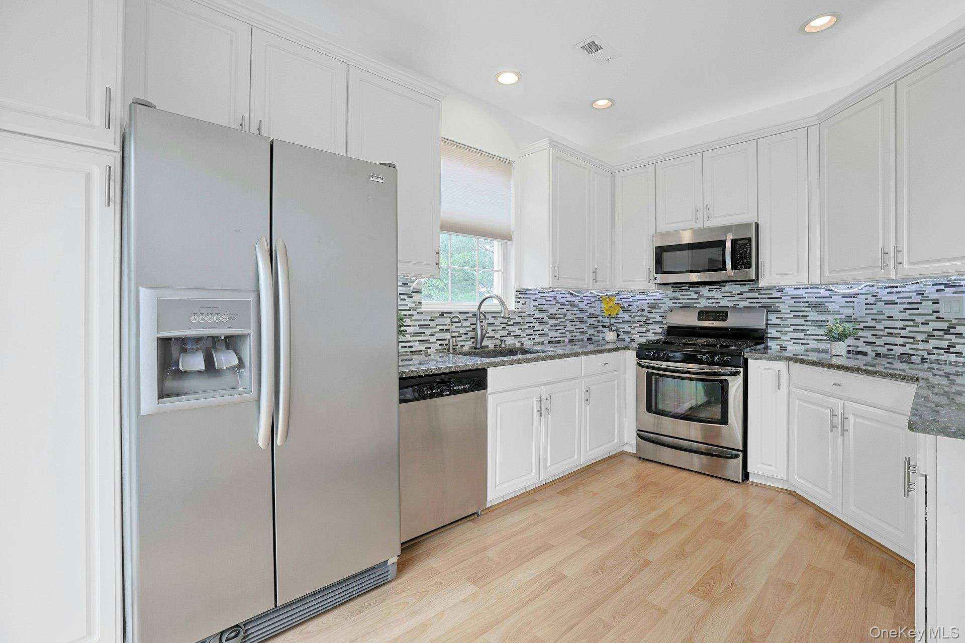 #13 photo, 1 Meadow Lane, Nanuet , NY 10954