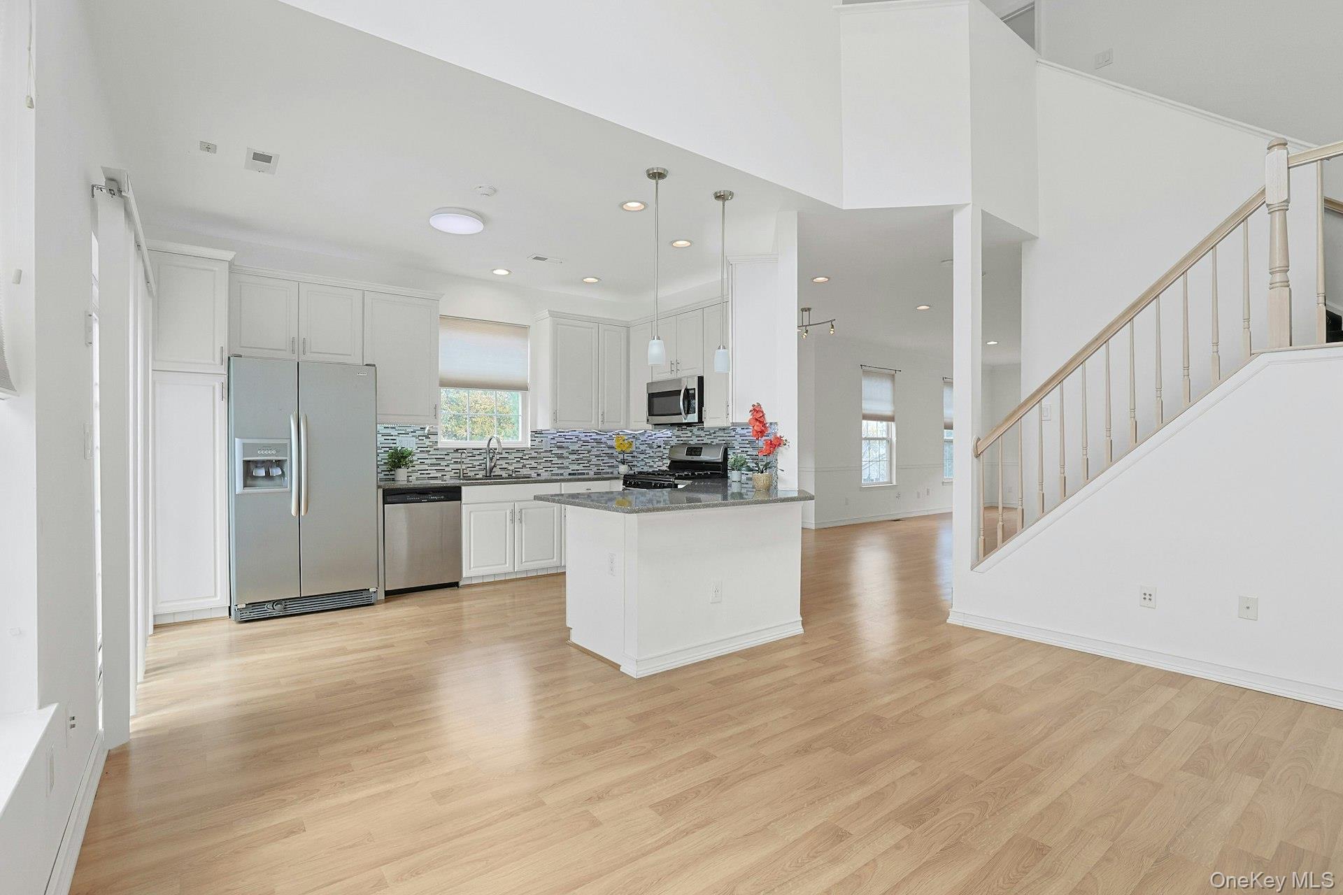 #16 photo, 1 Meadow Lane, Nanuet , NY 10954