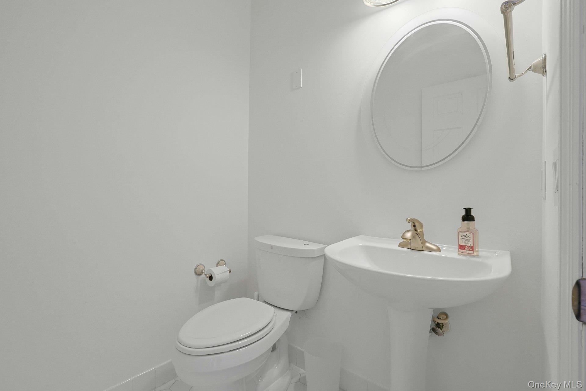 #17 photo, 1 Meadow Lane, Nanuet , NY 10954