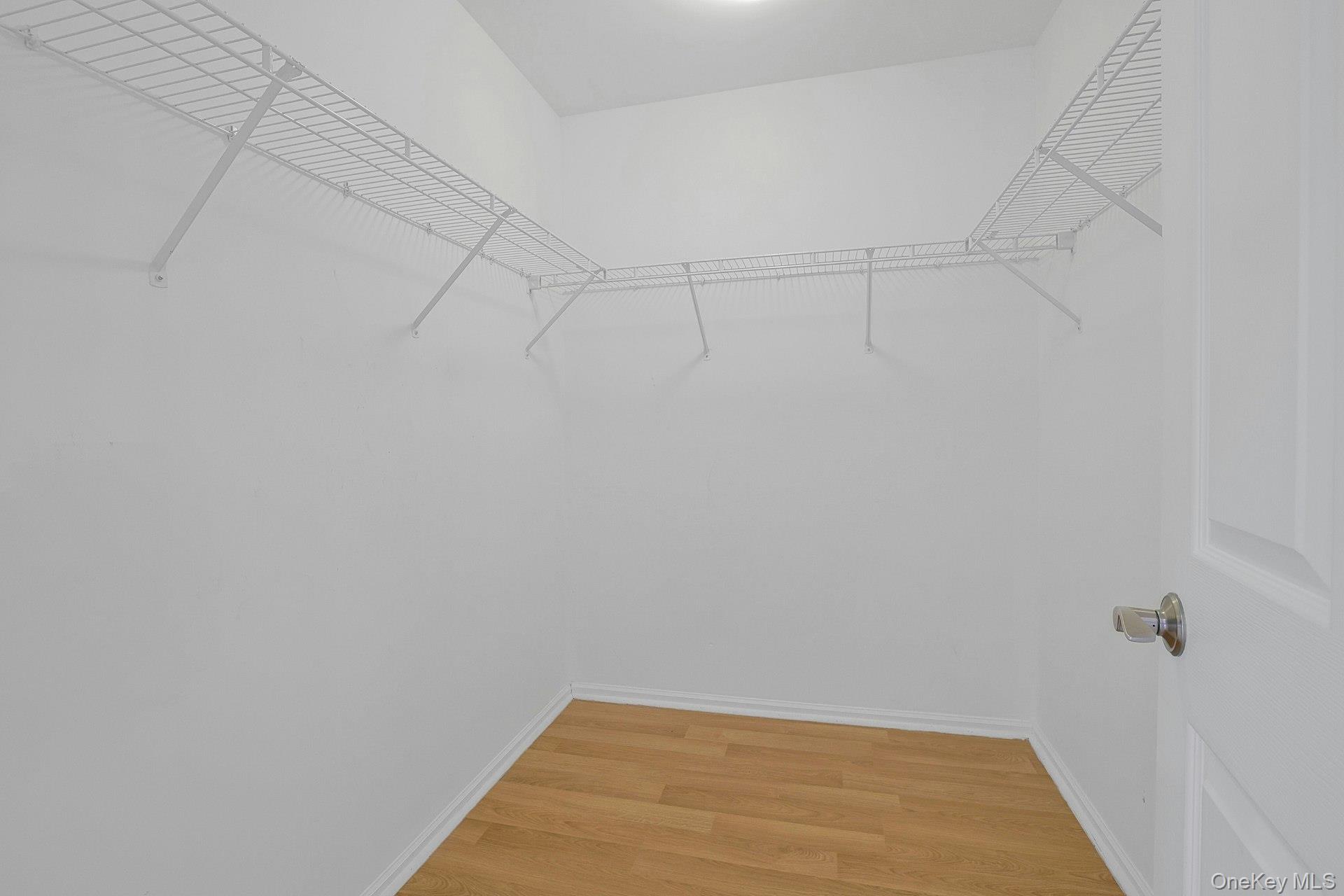 #20 photo, 1 Meadow Lane, Nanuet , NY 10954