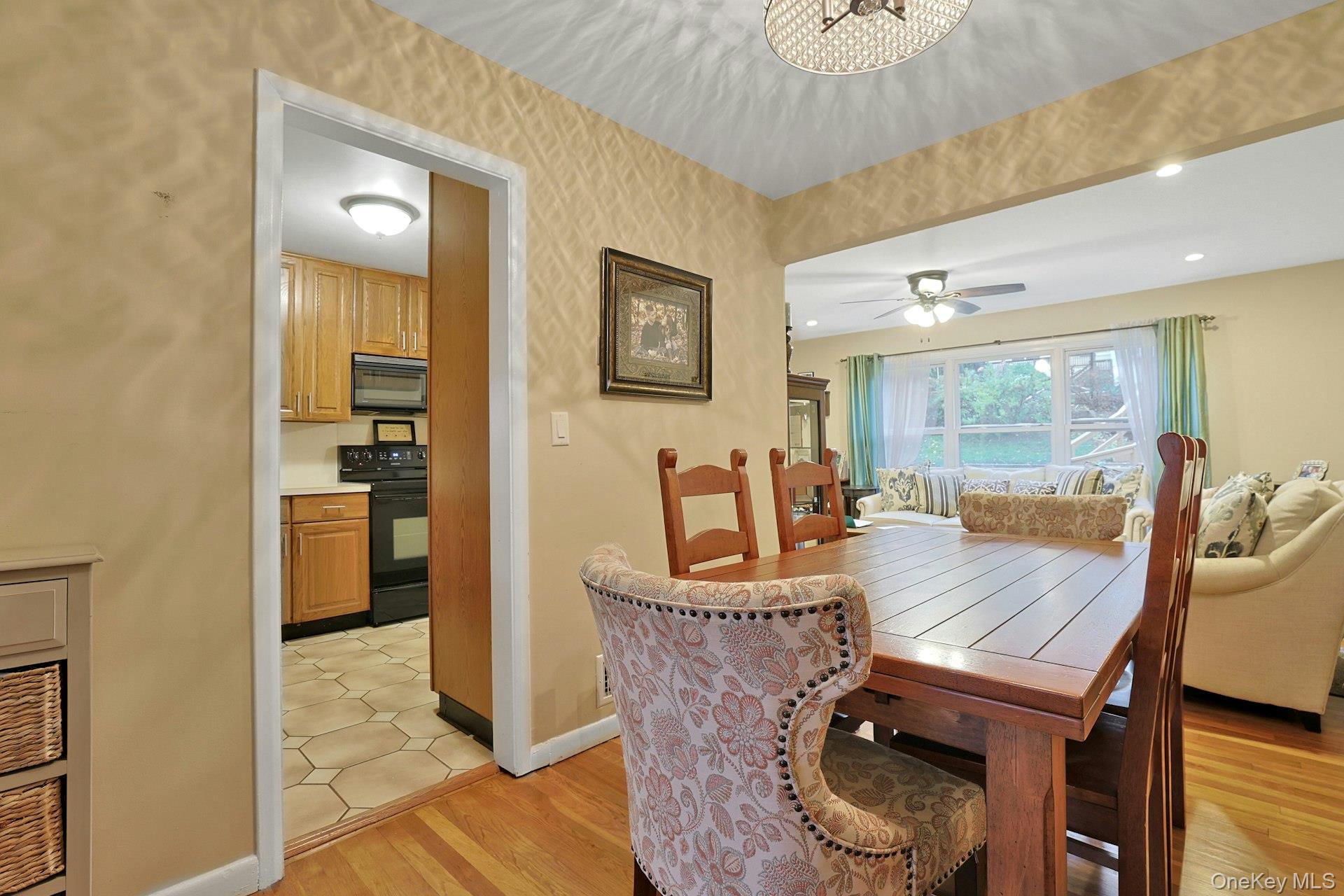 #10 photo, 21 Bruce Lane, Valhalla , NY 10595