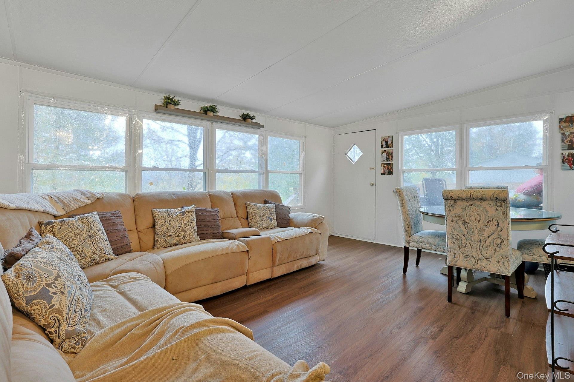 #11 photo, 21 Bruce Lane, Valhalla , NY 10595