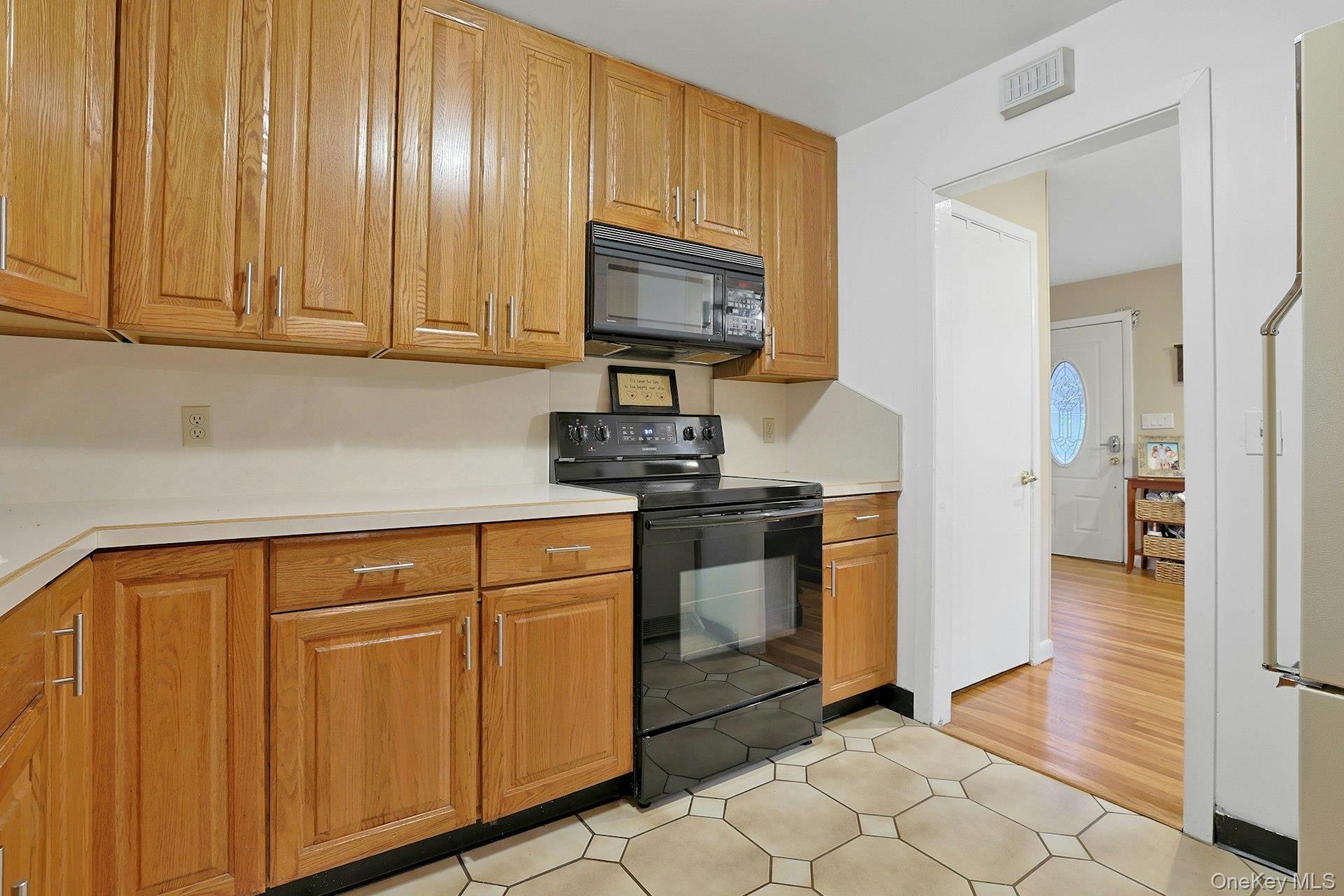 #14 photo, 21 Bruce Lane, Valhalla , NY 10595