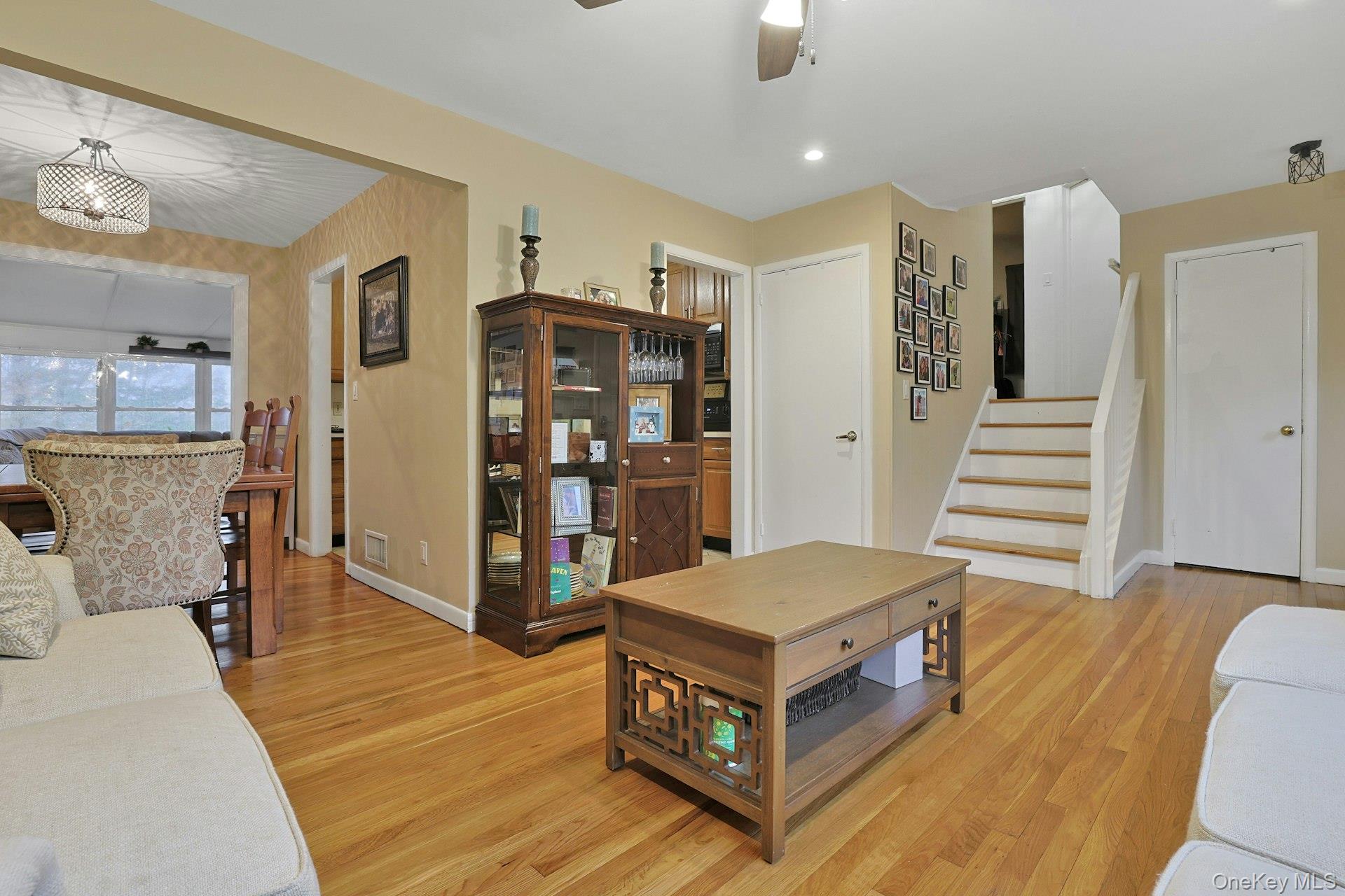 #7 photo, 21 Bruce Lane, Valhalla , NY 10595