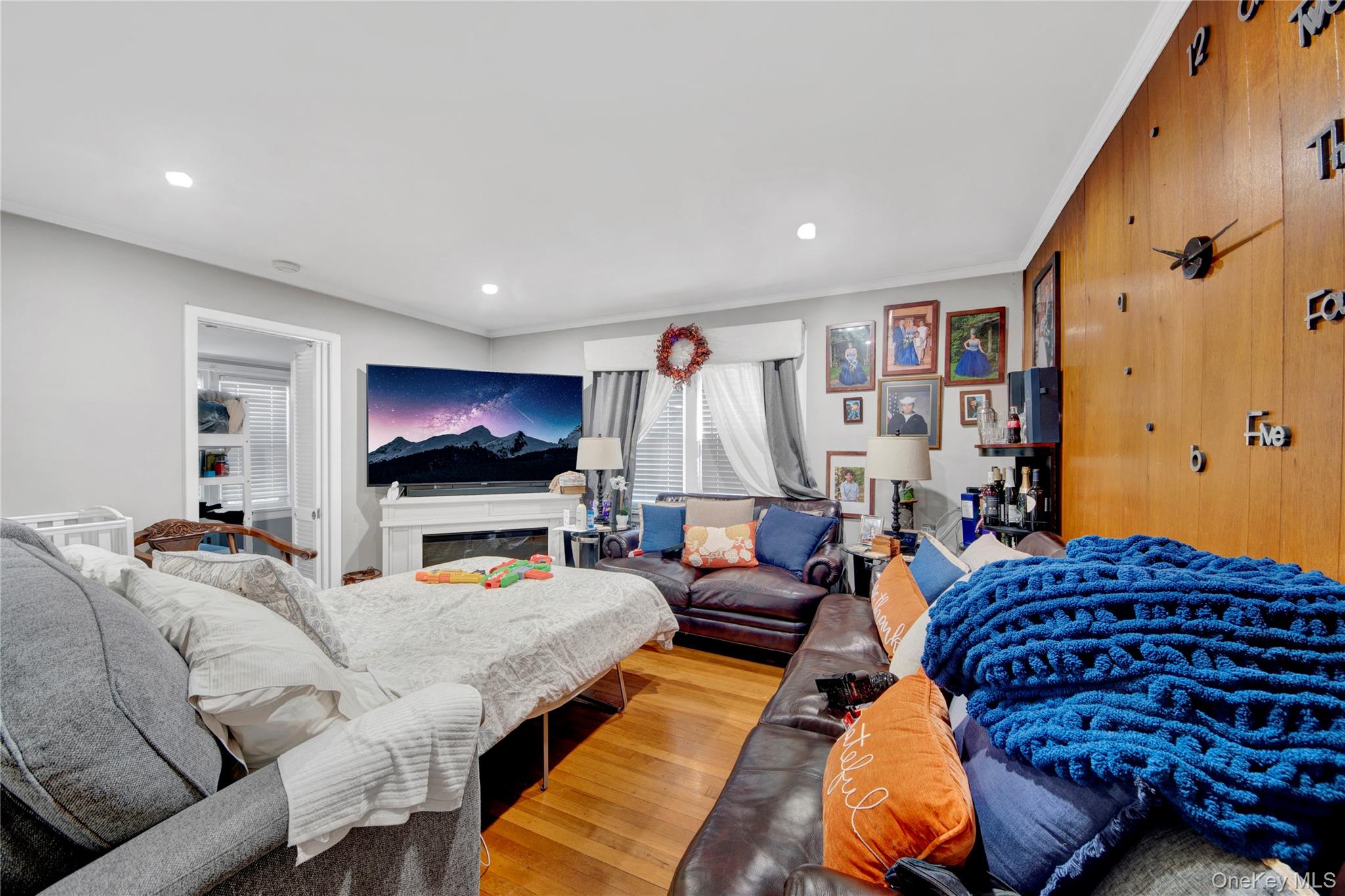 #14 photo, 72 Park Avenue, White Plains , NY 10603