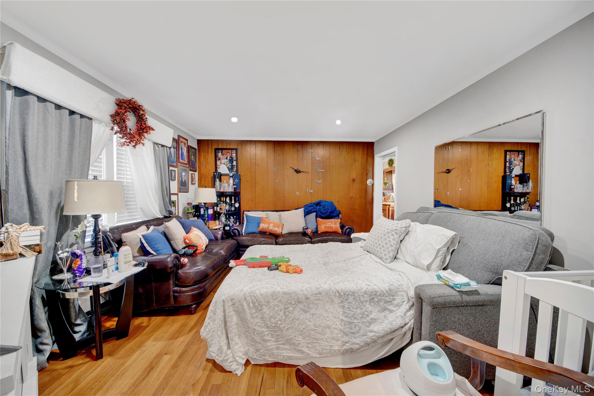 #15 photo, 72 Park Avenue, White Plains , NY 10603