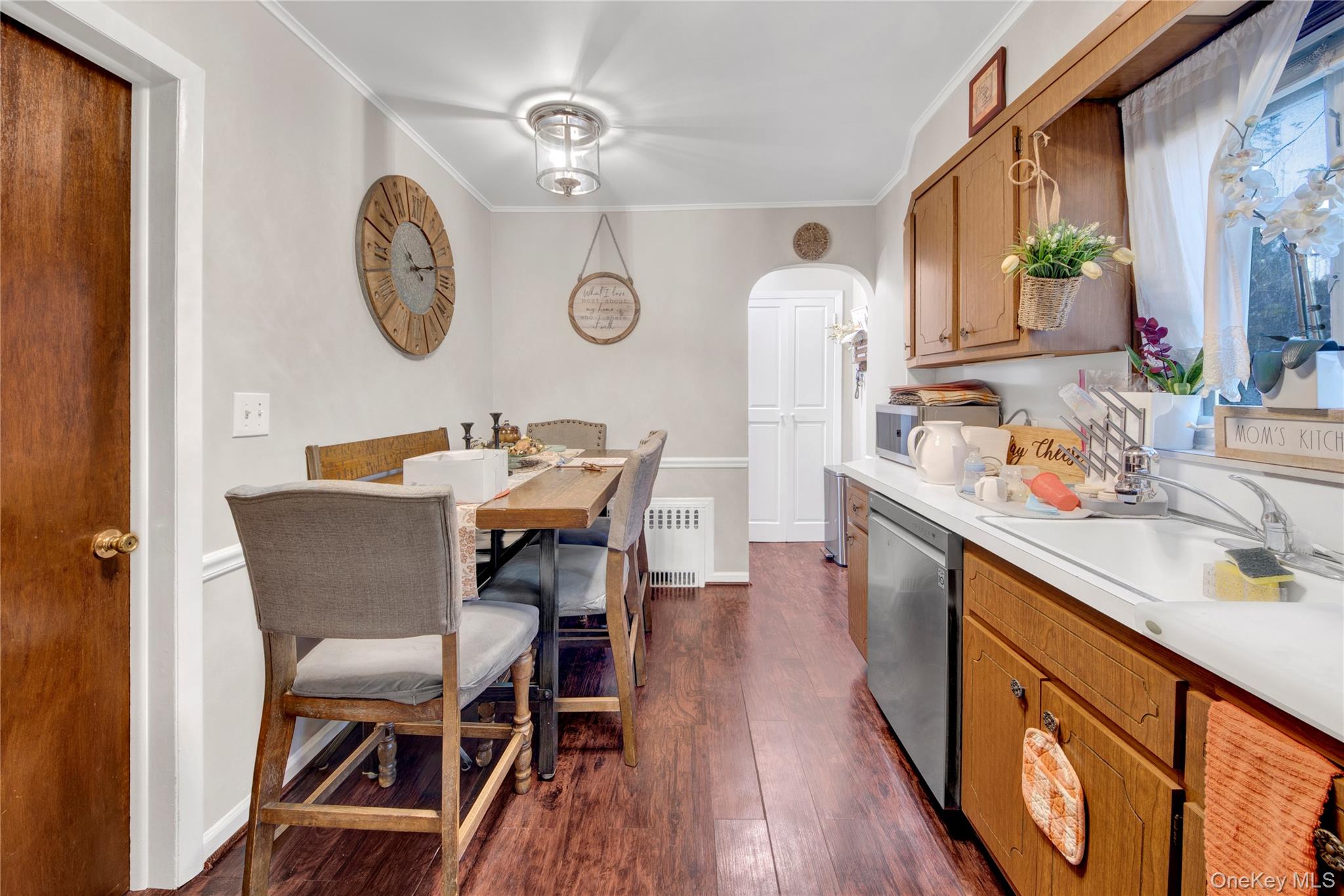 #9 photo, 72 Park Avenue, White Plains , NY 10603