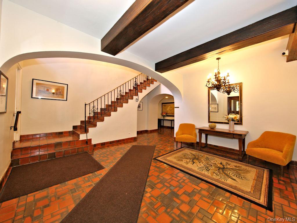 #10 photo, 490 Bleeker Avenue, Mamaroneck , NY 10543