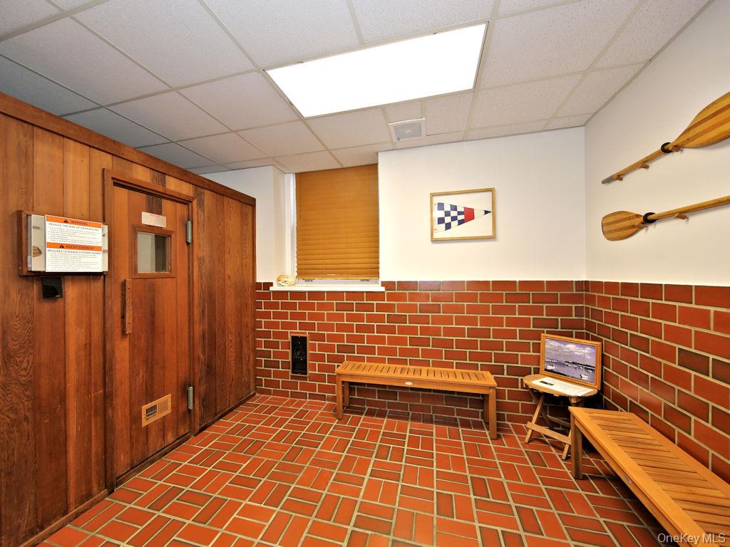 #14 photo, 490 Bleeker Avenue, Mamaroneck , NY 10543