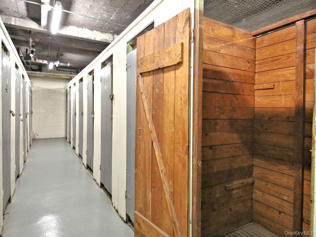 #20 photo, 490 Bleeker Avenue, Mamaroneck , NY 10543