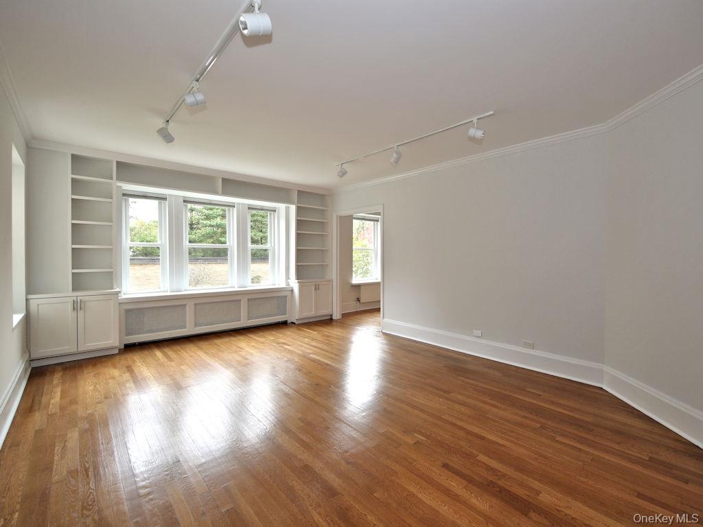 #5 photo, 490 Bleeker Avenue, Mamaroneck , NY 10543