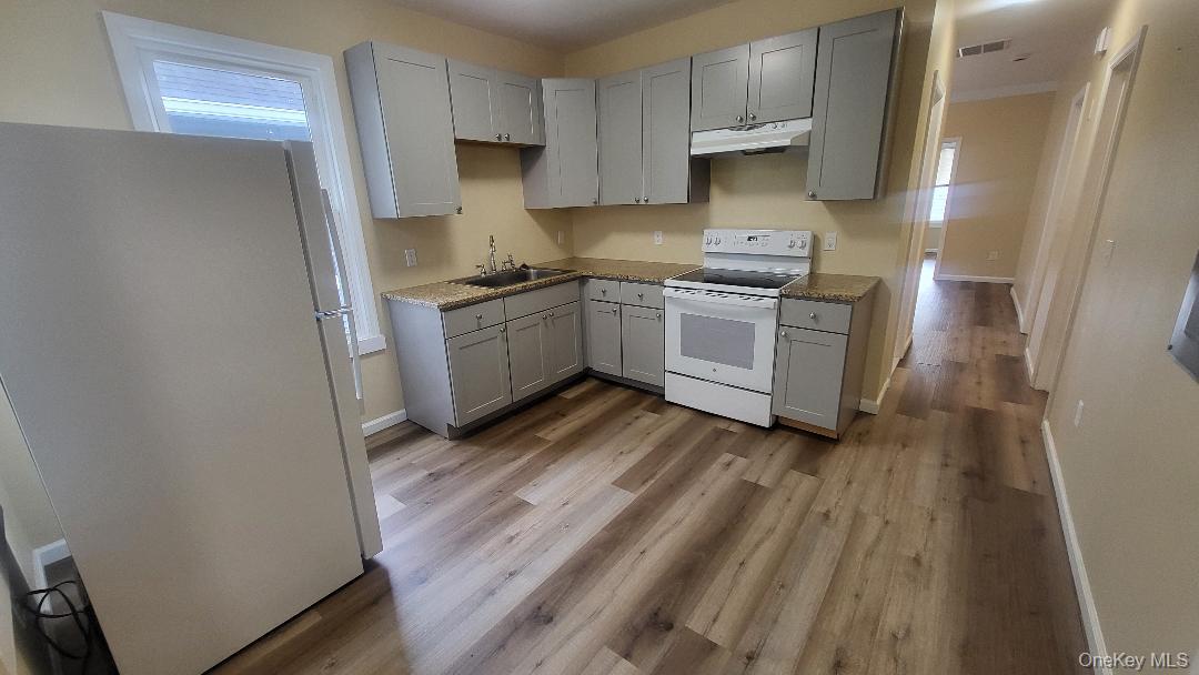 #3 photo, 19 Hoffman Ave., Apt 2, Poughkeepsie , NY 12603