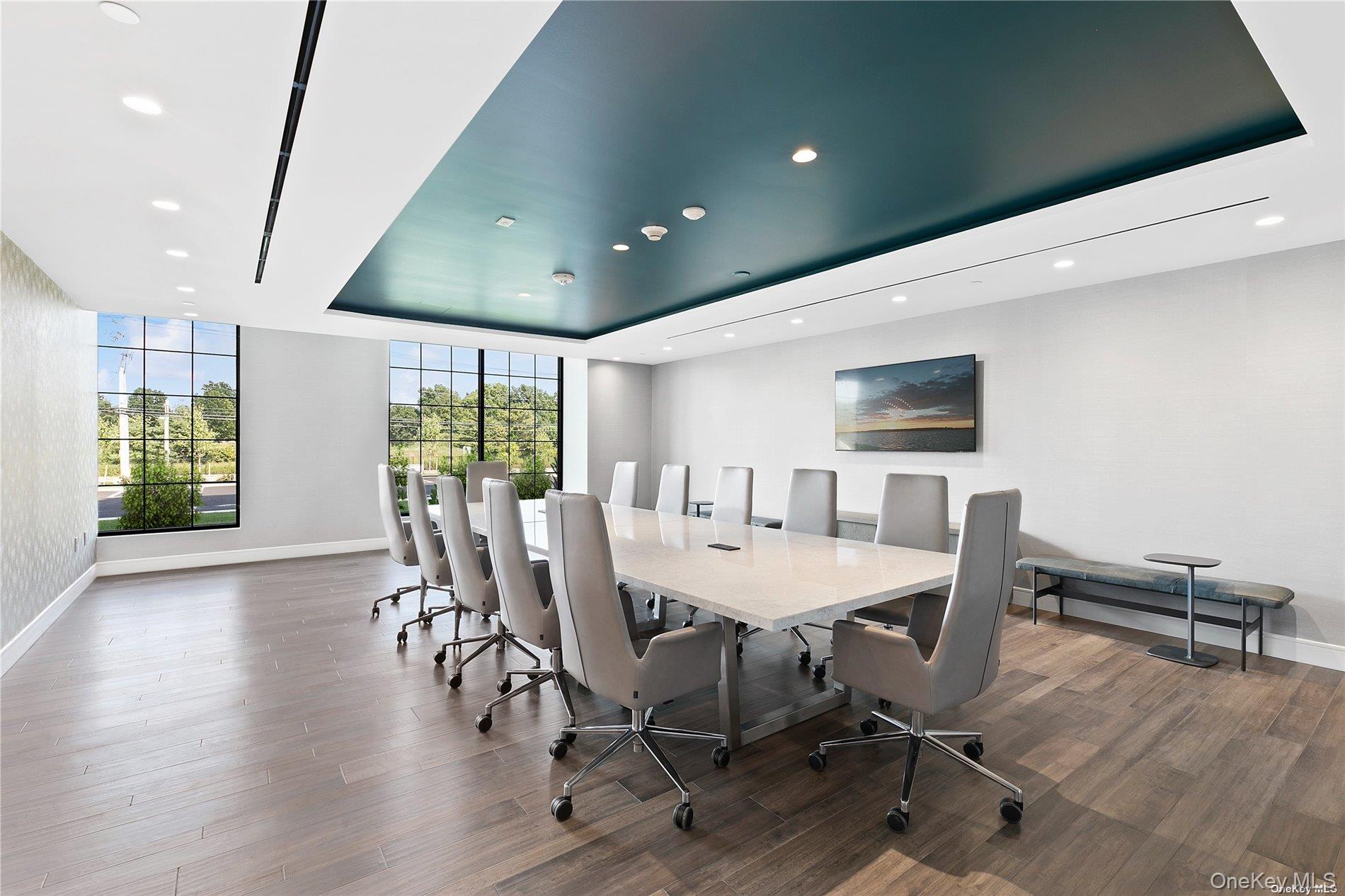 #19 photo, 695 Merrick Avenue, ナッソー郡 Westbury , NY 11590