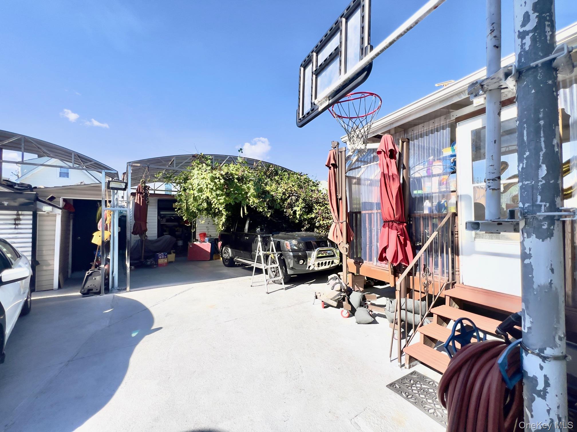 #8 photo, 145-88 179th Street, クイーンズ区 Springfield Gardens , NY 11434