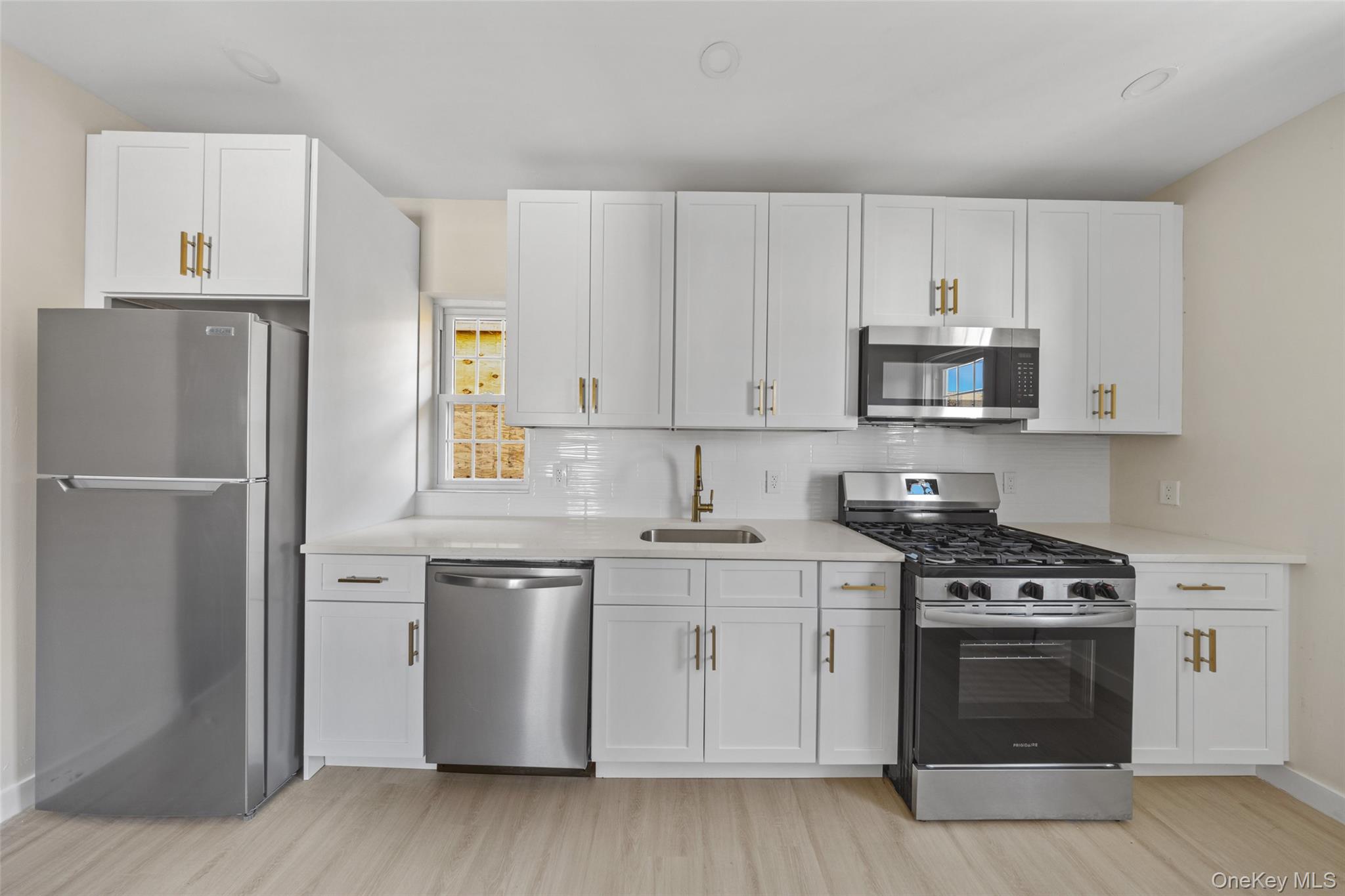 #12 photo, 109-10 157th Street, クイーンズ区 Jamaica , NY 11433