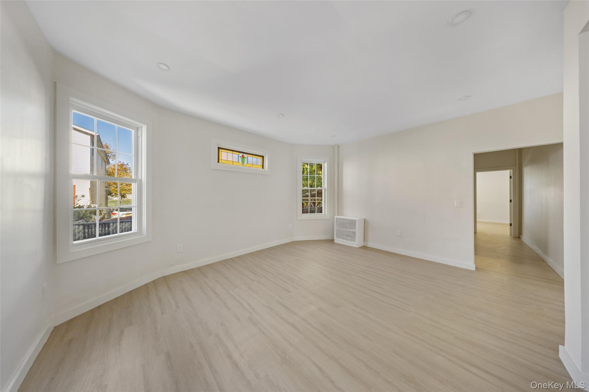 #8 photo, 109-10 157th Street, クイーンズ区 Jamaica , NY 11433