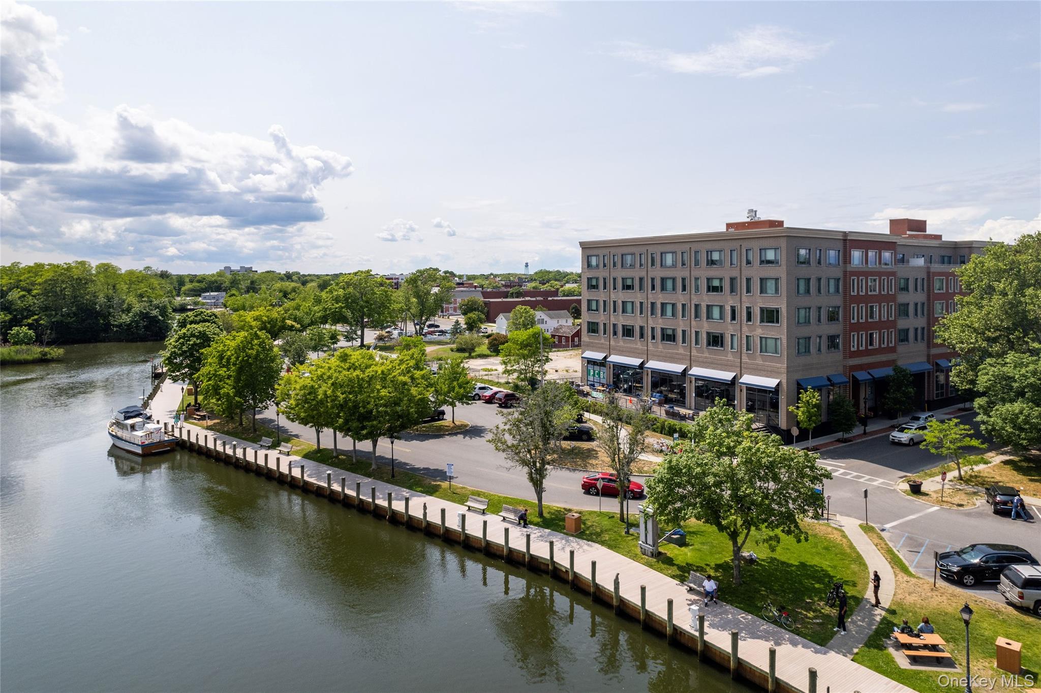 #3 photo, 221 E Main Street, Riverhead , NY 11901