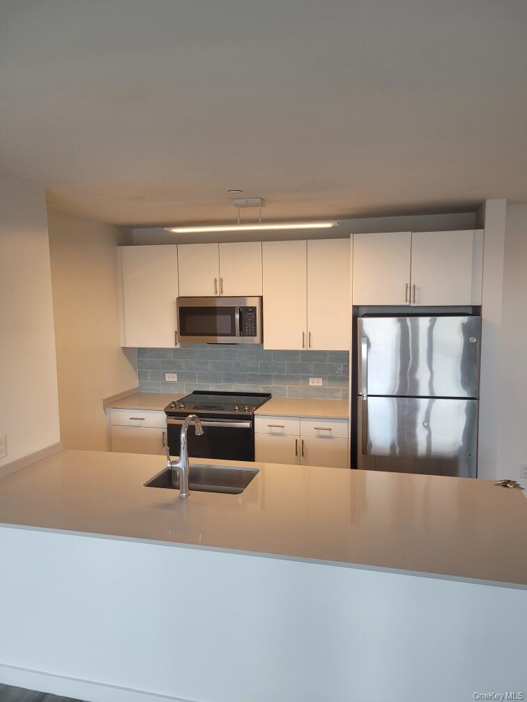 #6 photo, 221 E Main Street, Riverhead , NY 11901