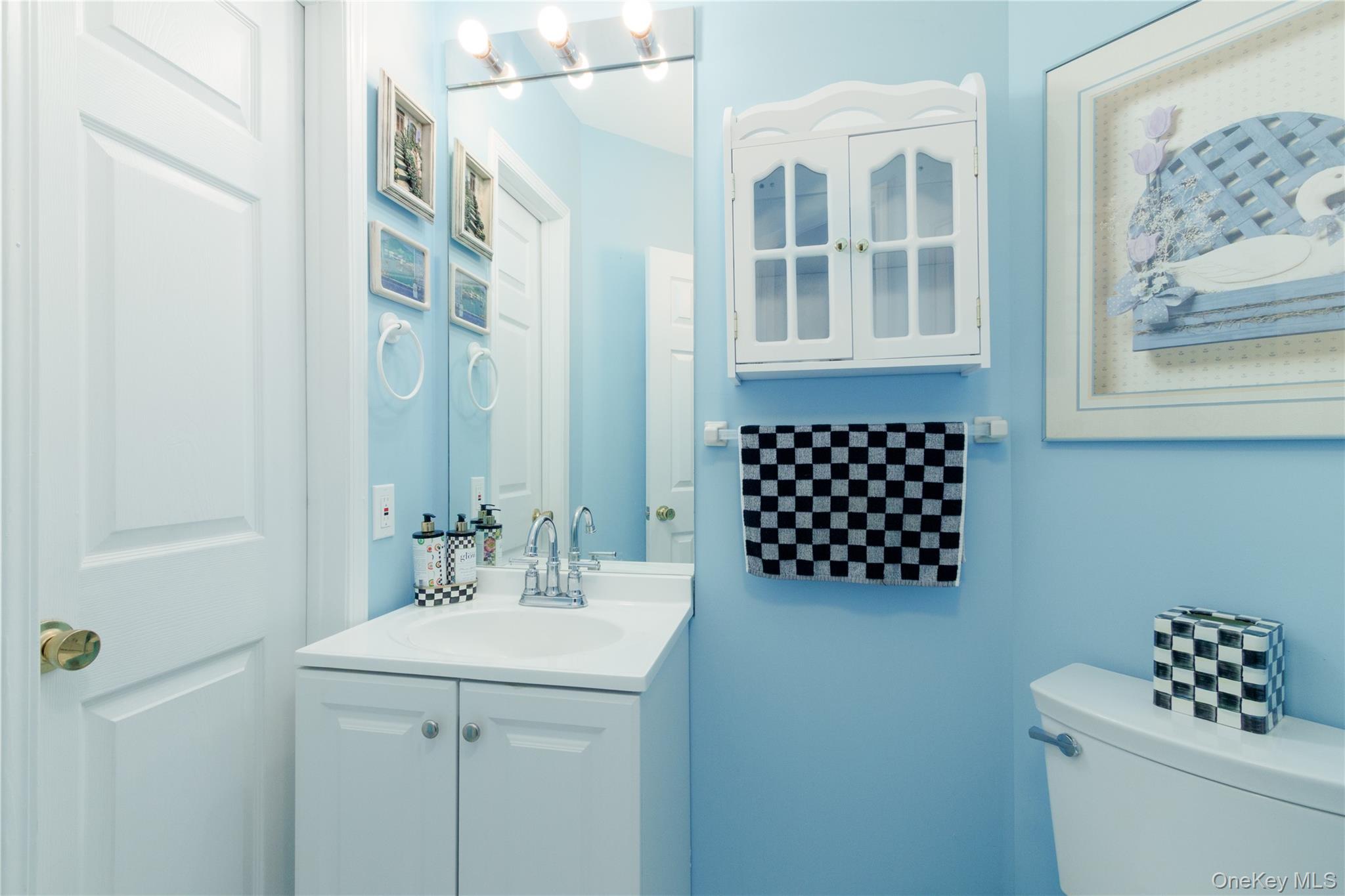 #12 photo, 17 Ariel Drive, サフォーク郡 Middle Island , NY 11953