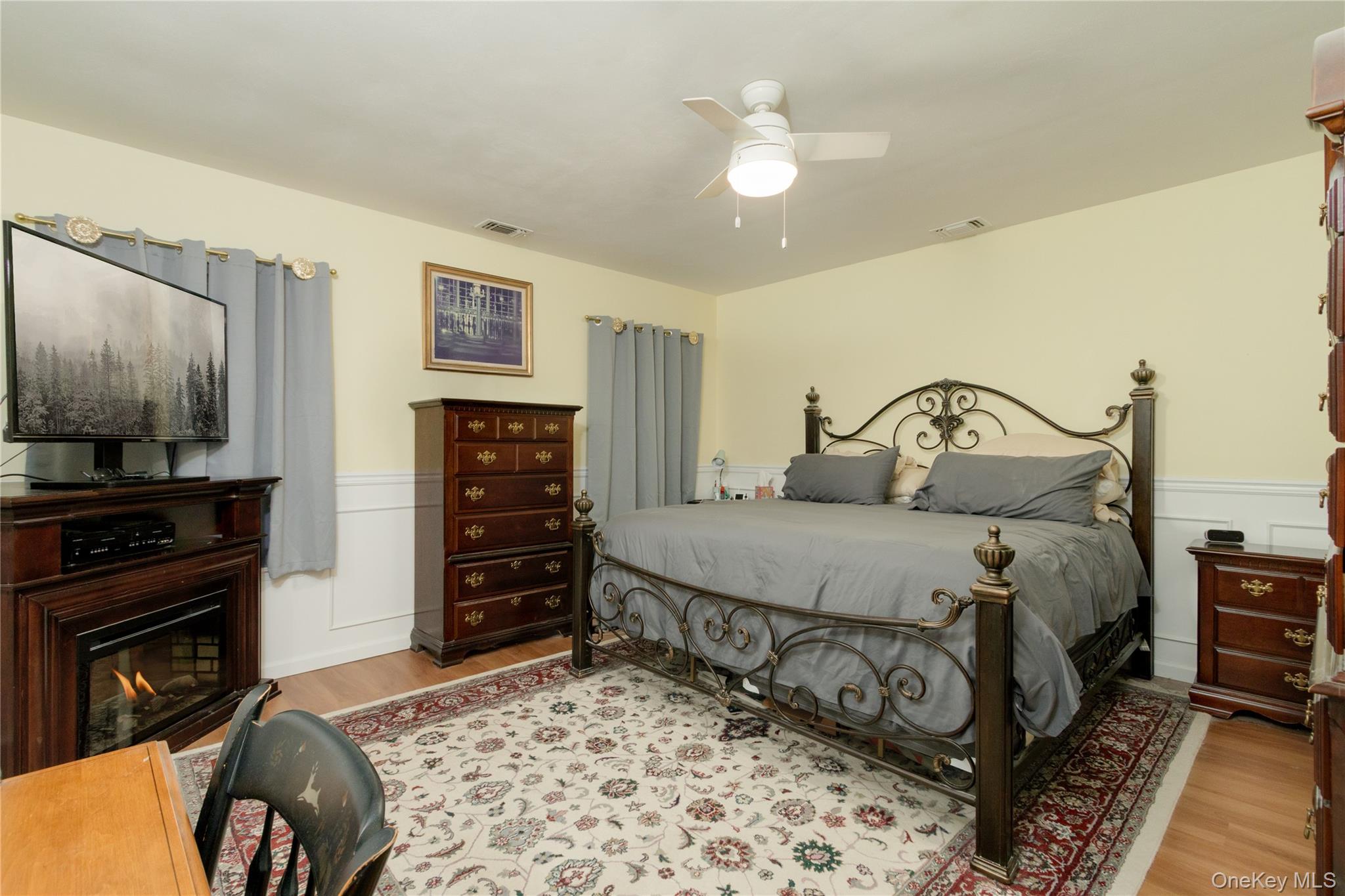 #13 photo, 17 Ariel Drive, サフォーク郡 Middle Island , NY 11953