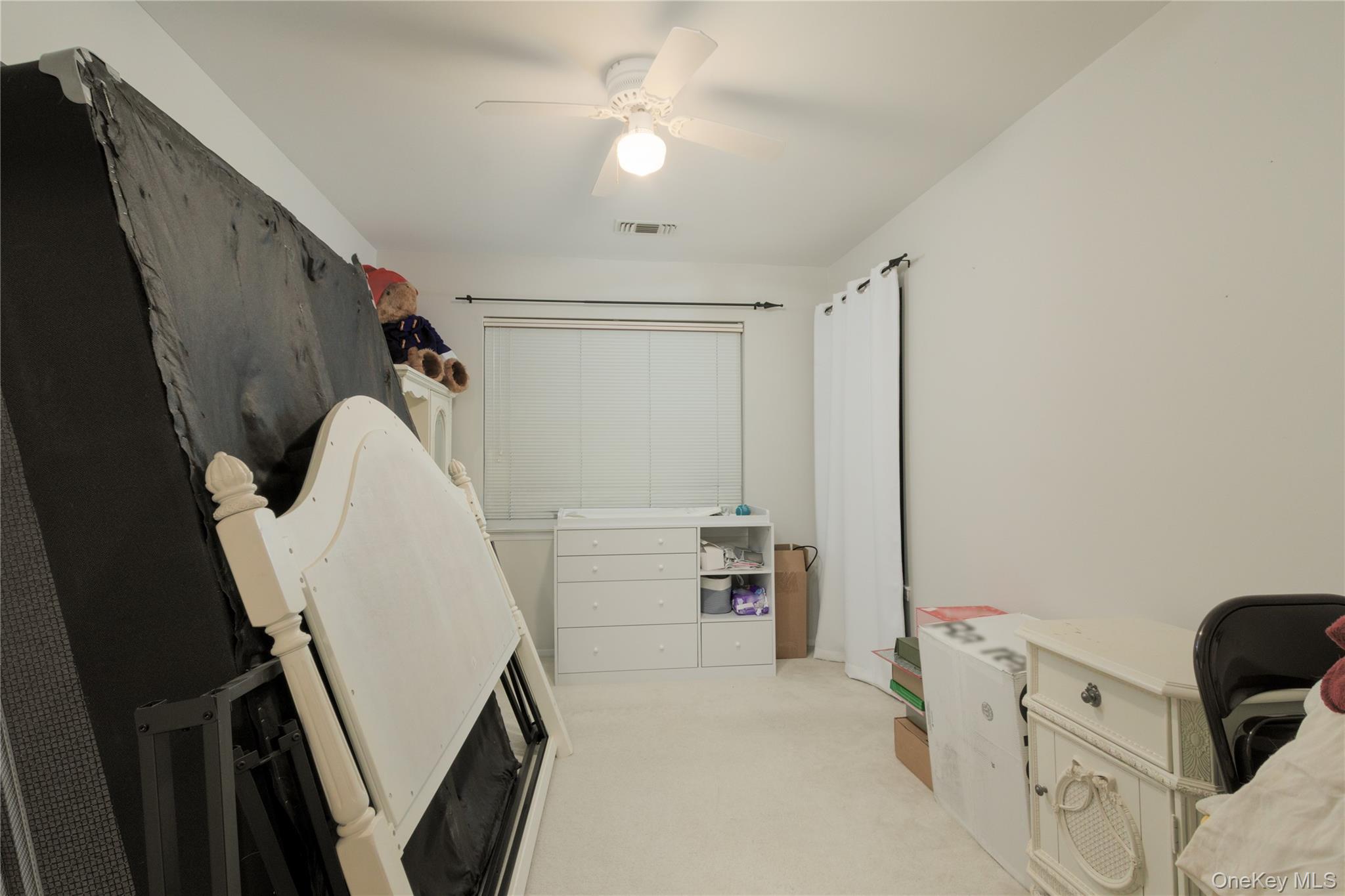 #19 photo, 17 Ariel Drive, サフォーク郡 Middle Island , NY 11953